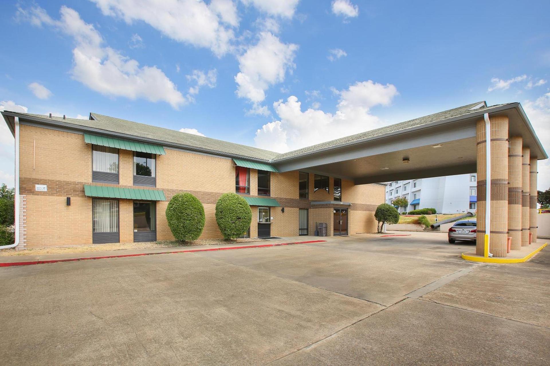 OYO Hotel Texarkana Trinity AR Hwy I-30 photo 19