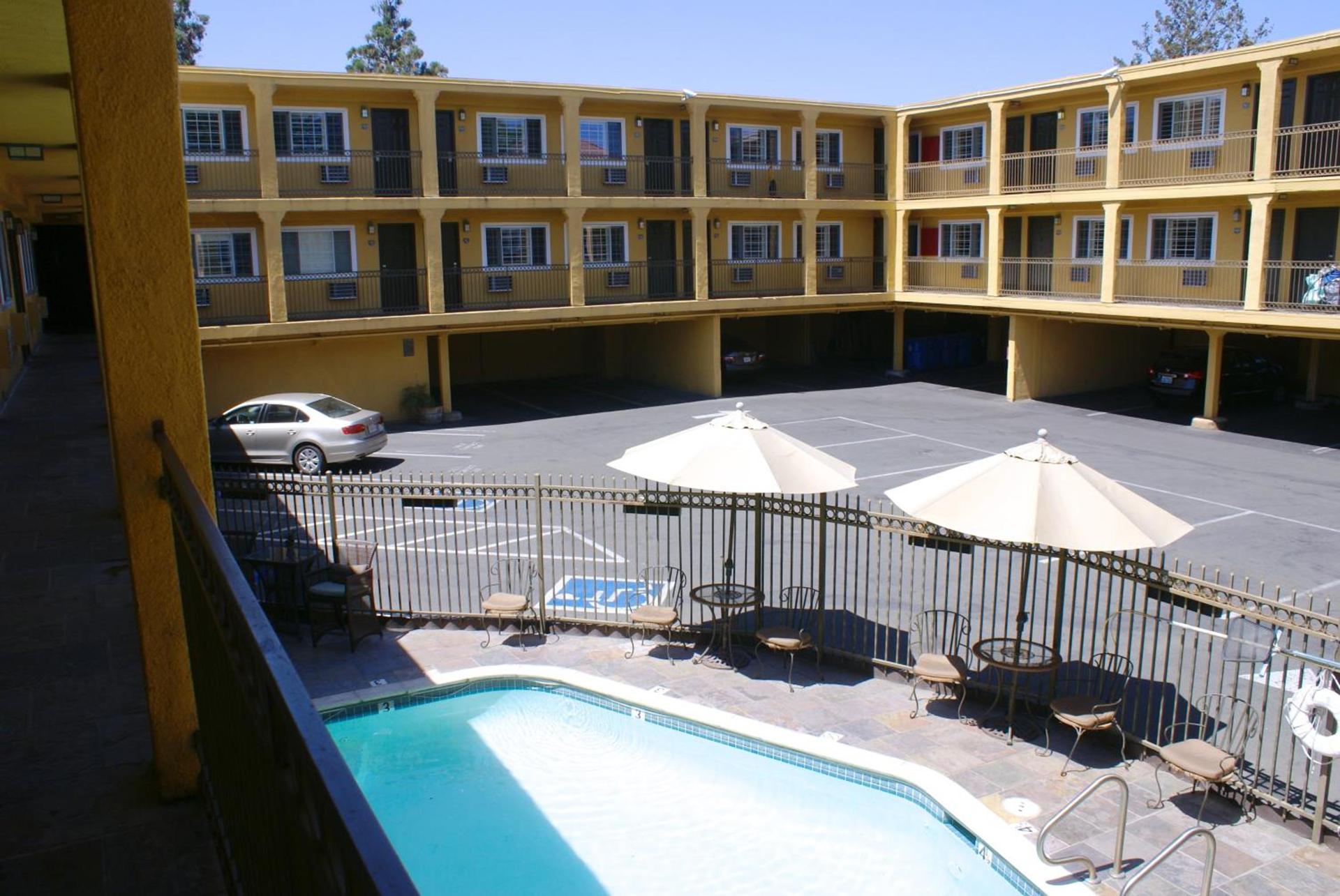 Napa Valley Hotel & Suites photo 13