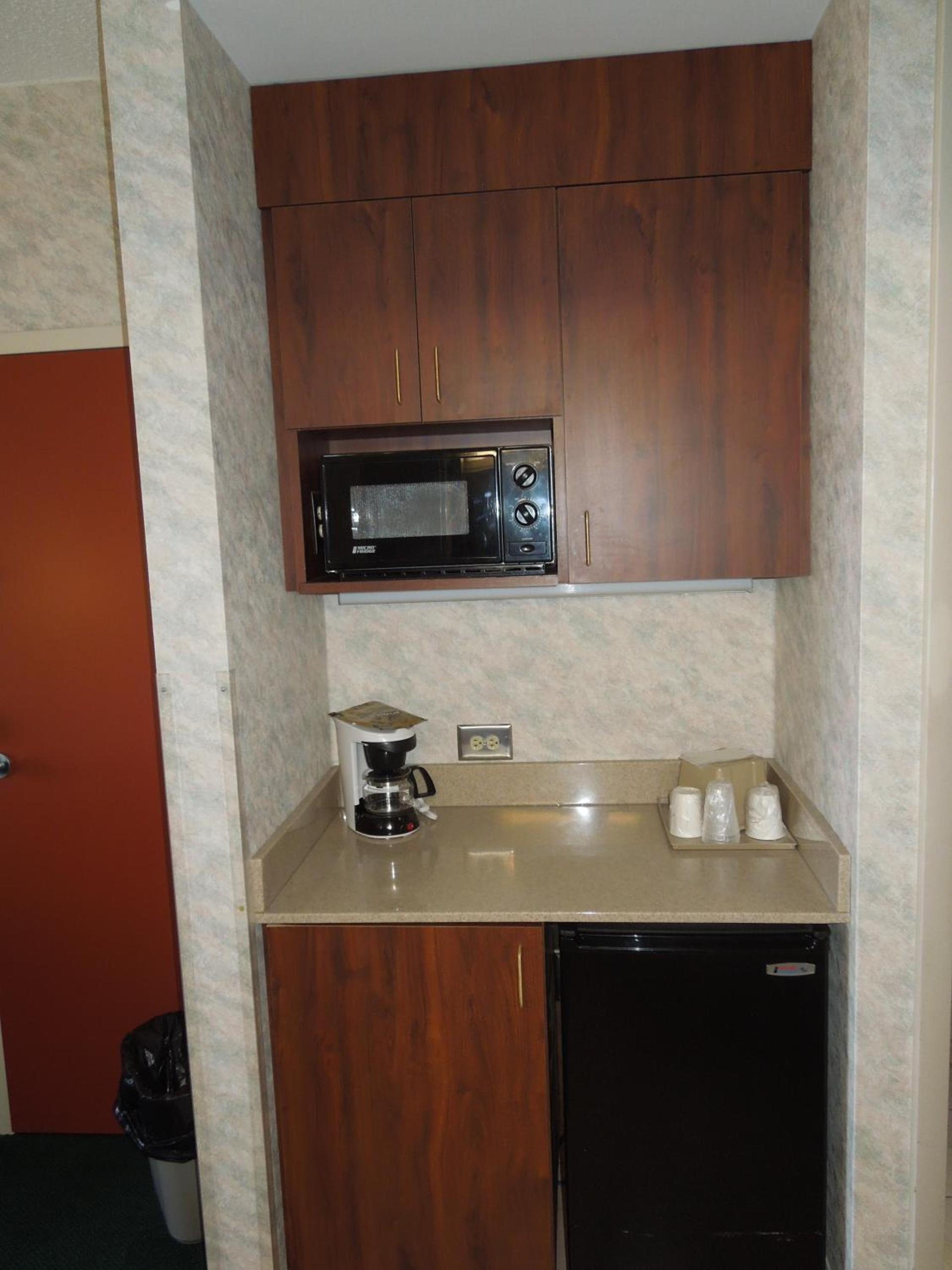 The Breakers Resort Inn photo 8