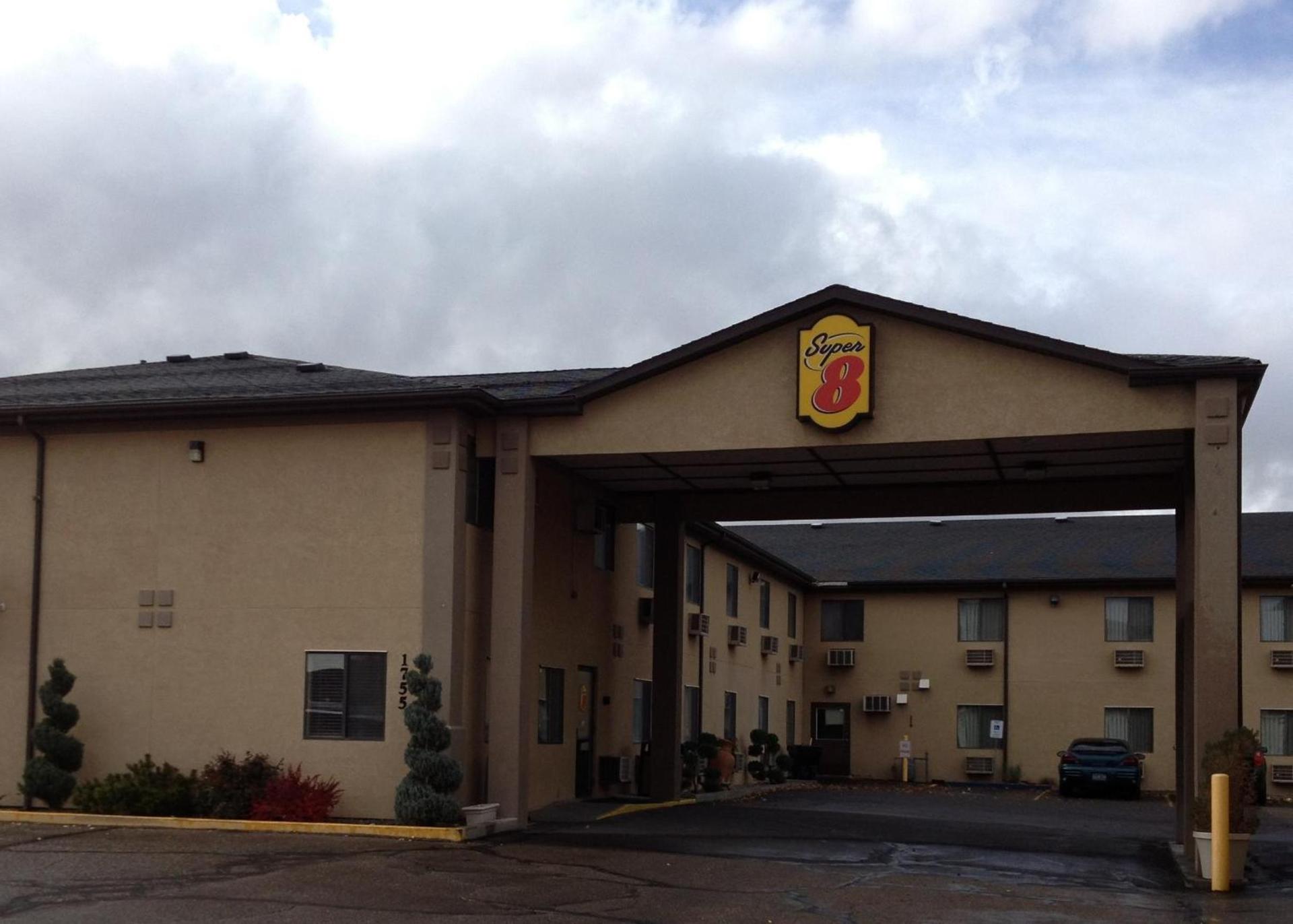 Super 8 by Wyndham Elko photo 34