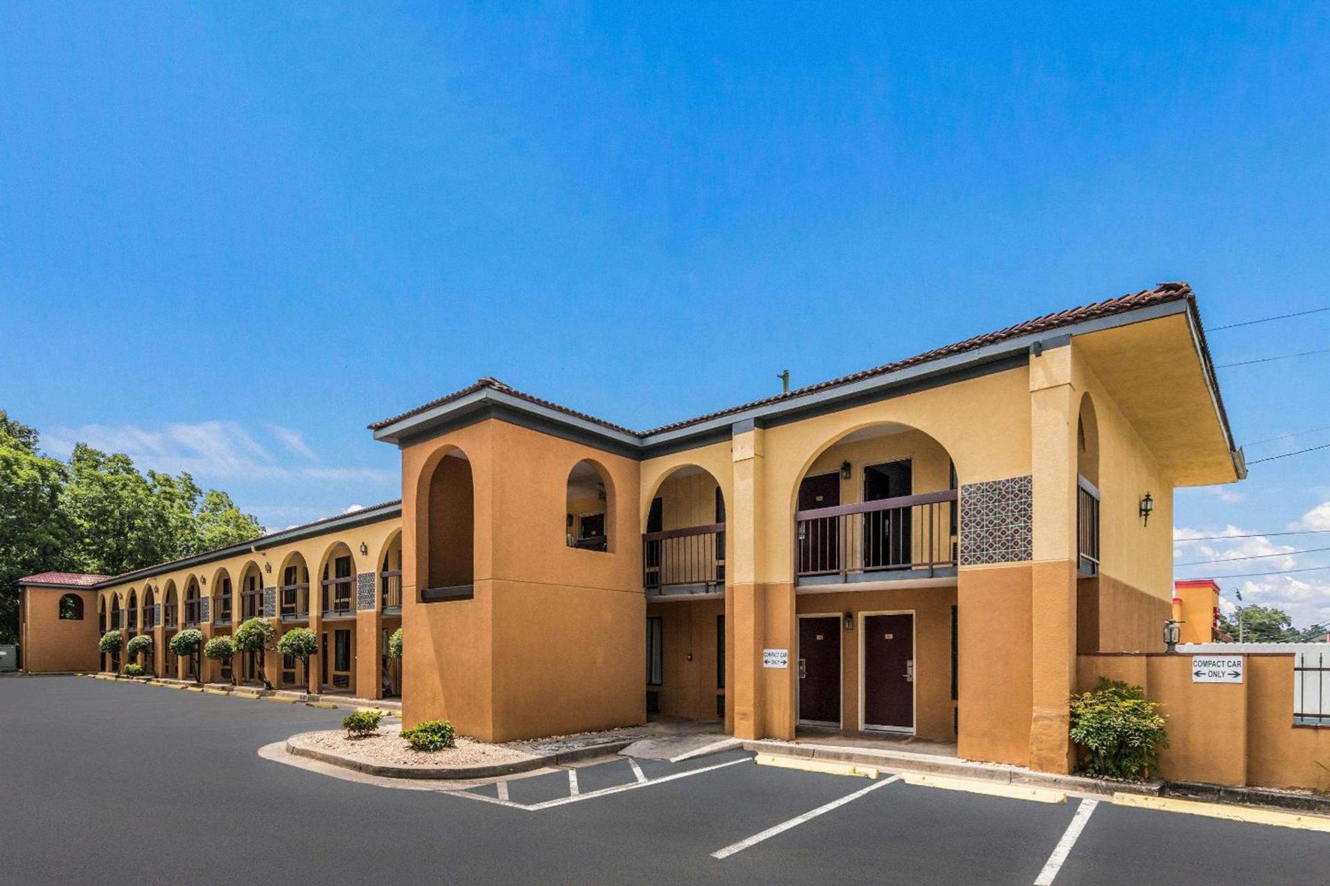 Econo Lodge Gainesville Downtown Area — hotel in Gainesville