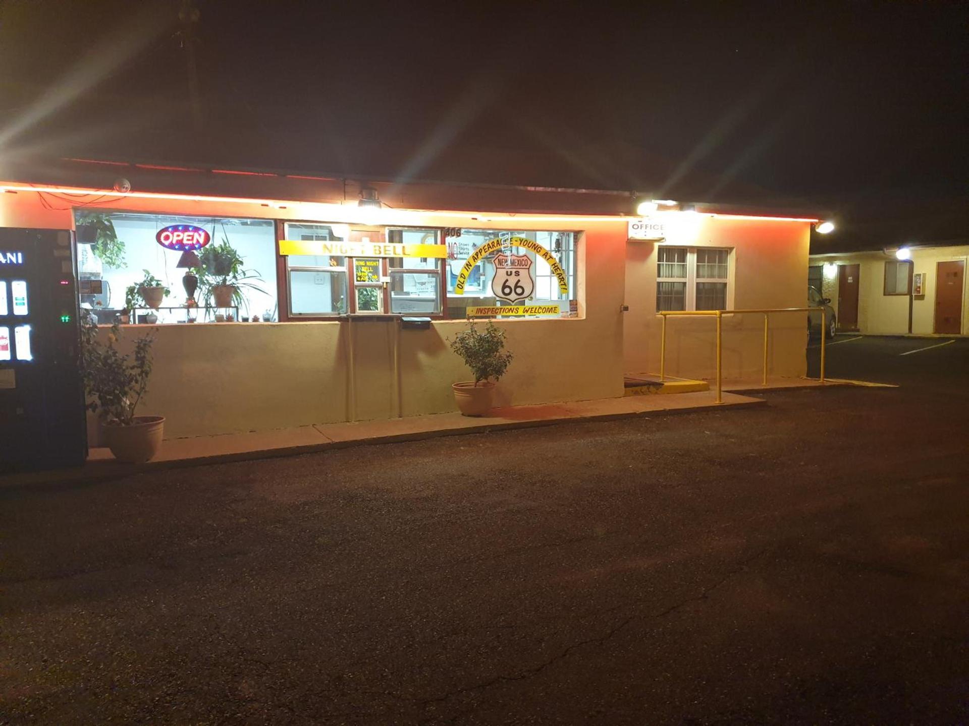 Americana Motel Tucumcari Route 66 photo 1