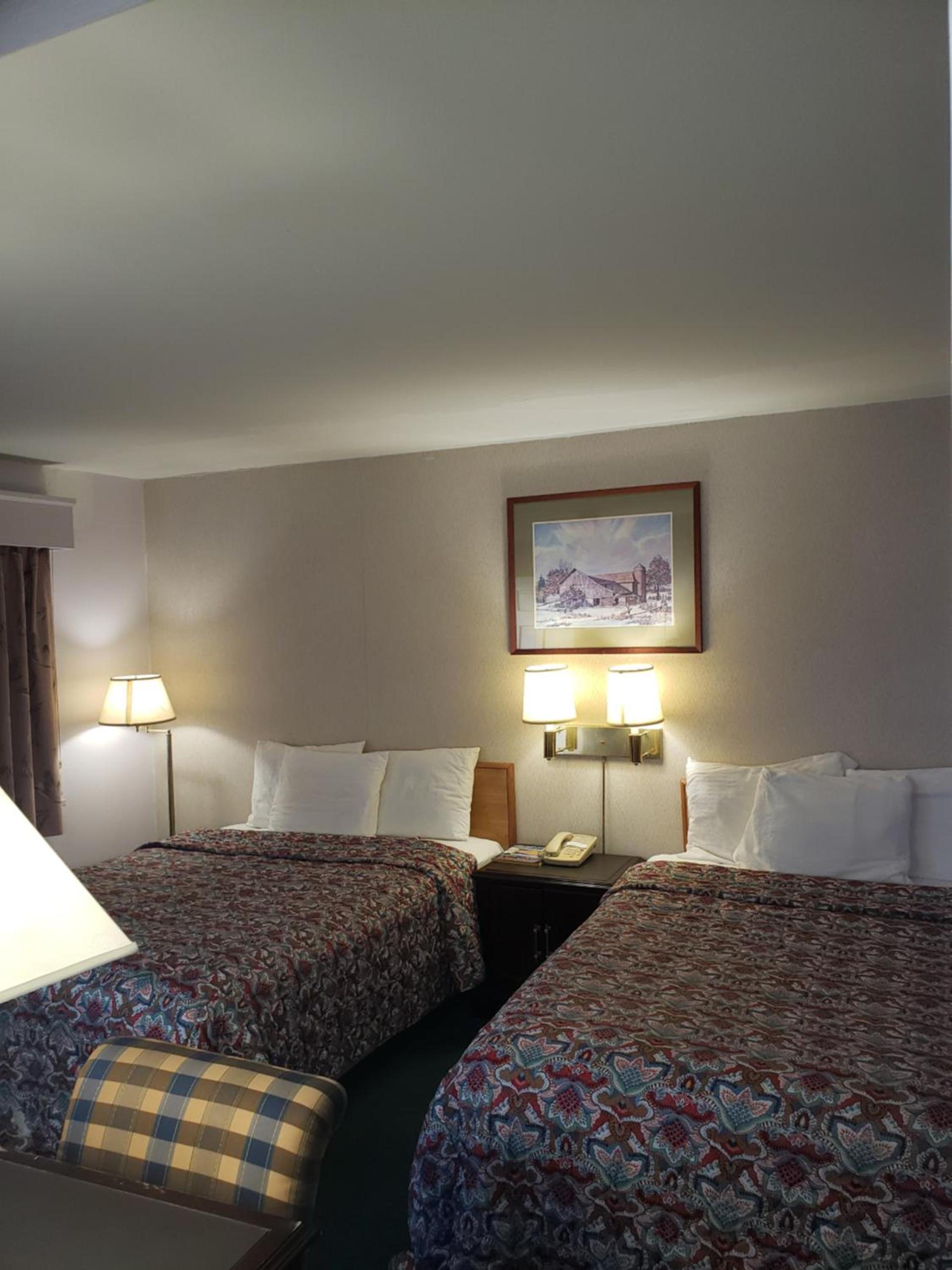 Budget Inn Horseheads photo 29