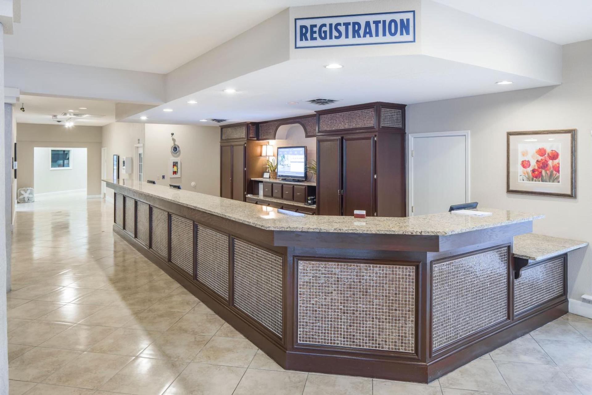 The Suites at Fall Creek photo 17