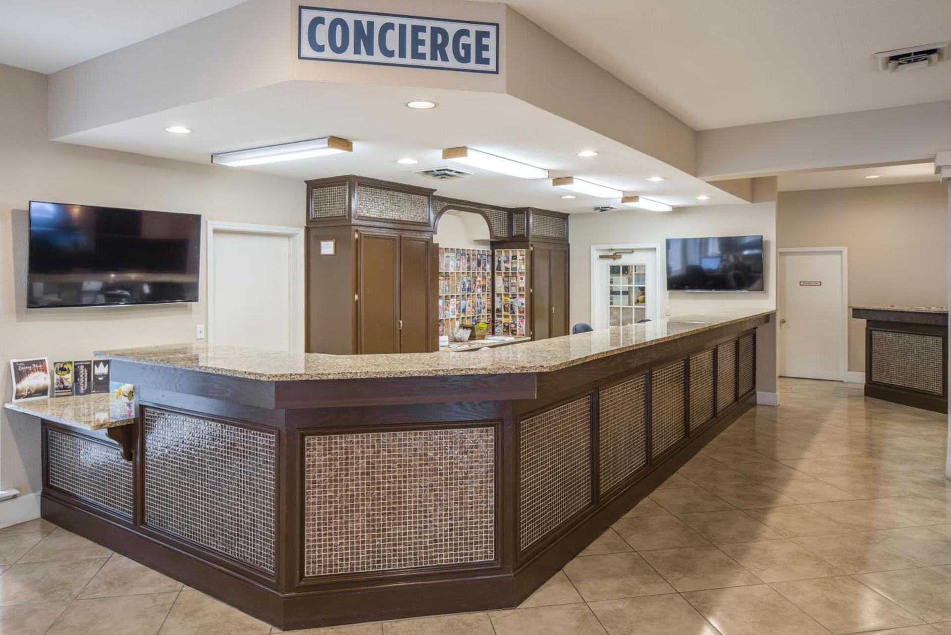 The Suites at Fall Creek photo 19