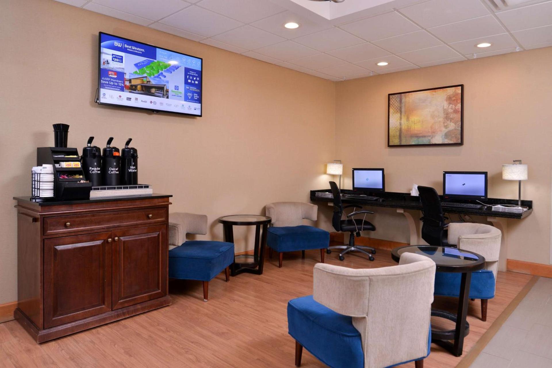 Best Western Plus University Inn photo 7