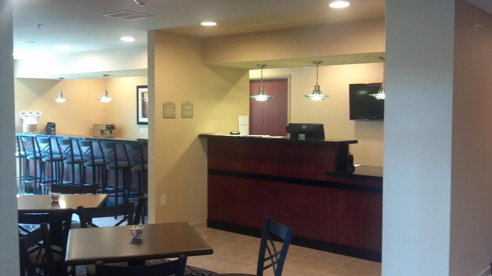 Cobblestone Hotel & Suites - Knoxville photo 10