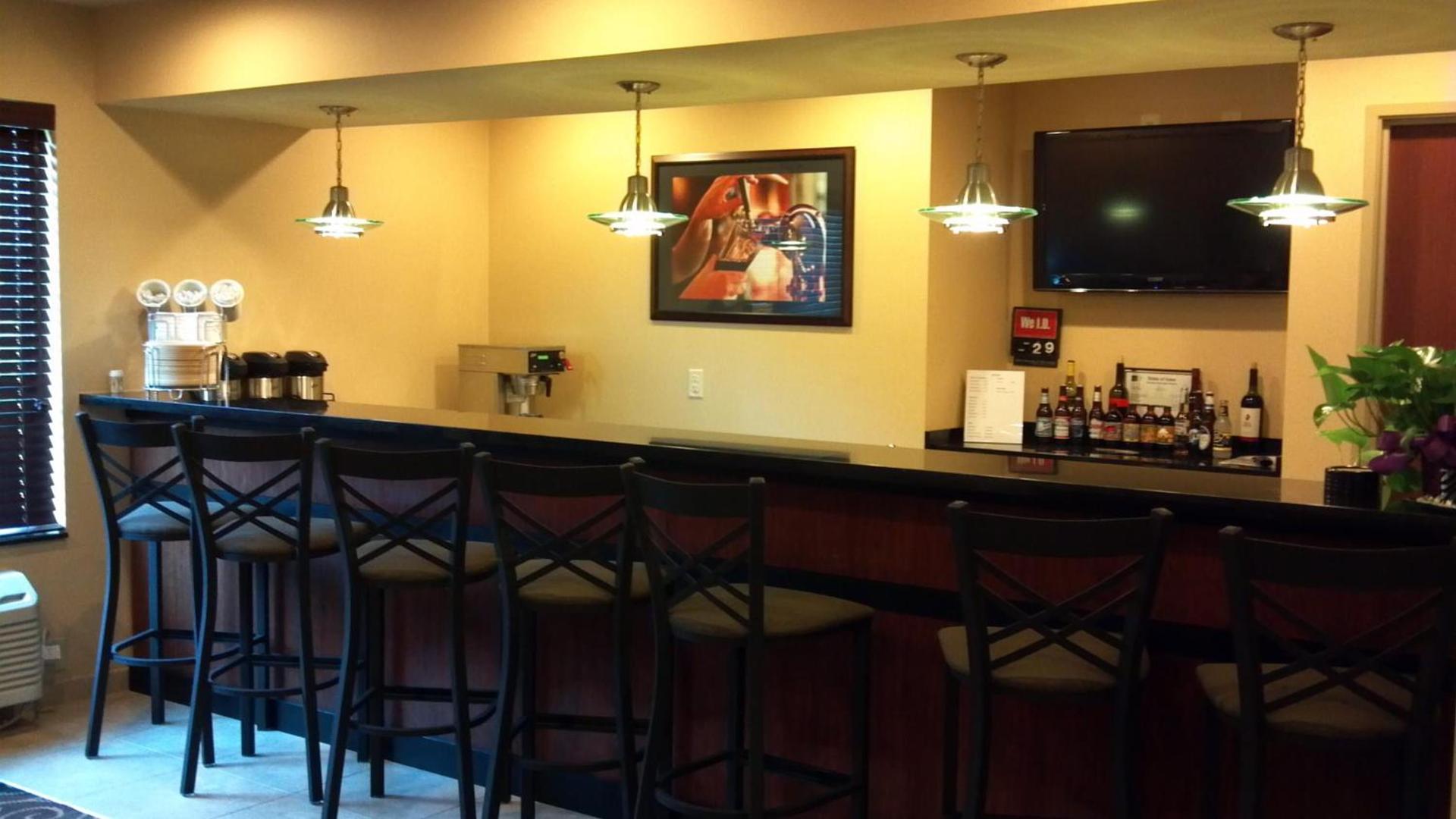 Cobblestone Hotel & Suites - Knoxville photo 9