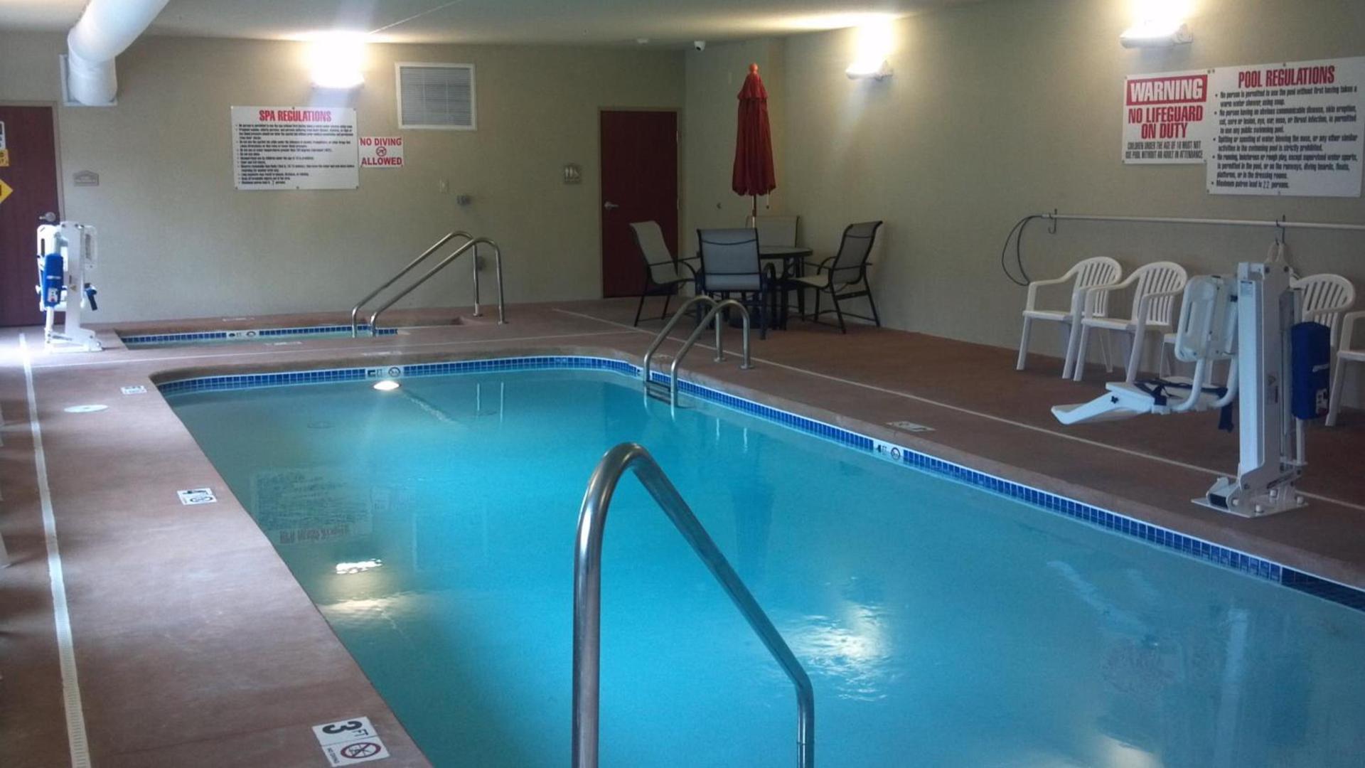Cobblestone Hotel & Suites - Knoxville photo 11