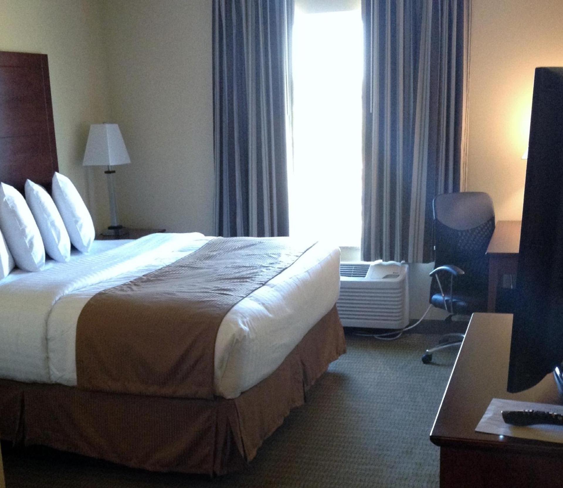 Cobblestone Hotel & Suites - Knoxville photo 13