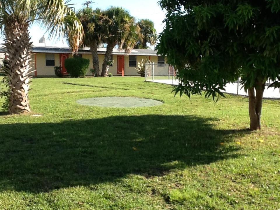 Sunset Inn- Fort Pierce, FL photo 51