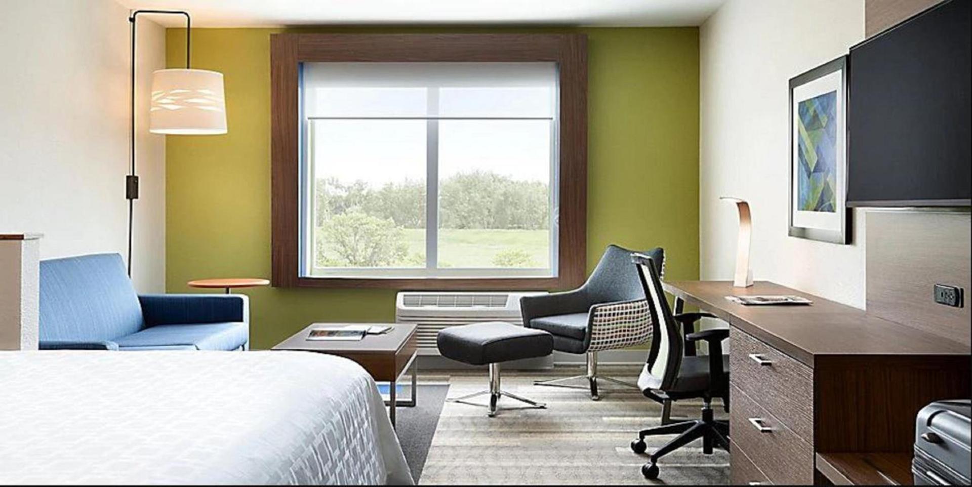 Holiday Inn Express & Suites - Savannah W - Chatham Parkway by IHG photo 6