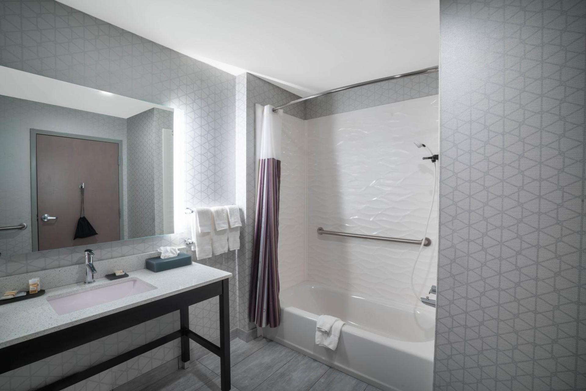 La Quinta by Wyndham West Memphis photo 35