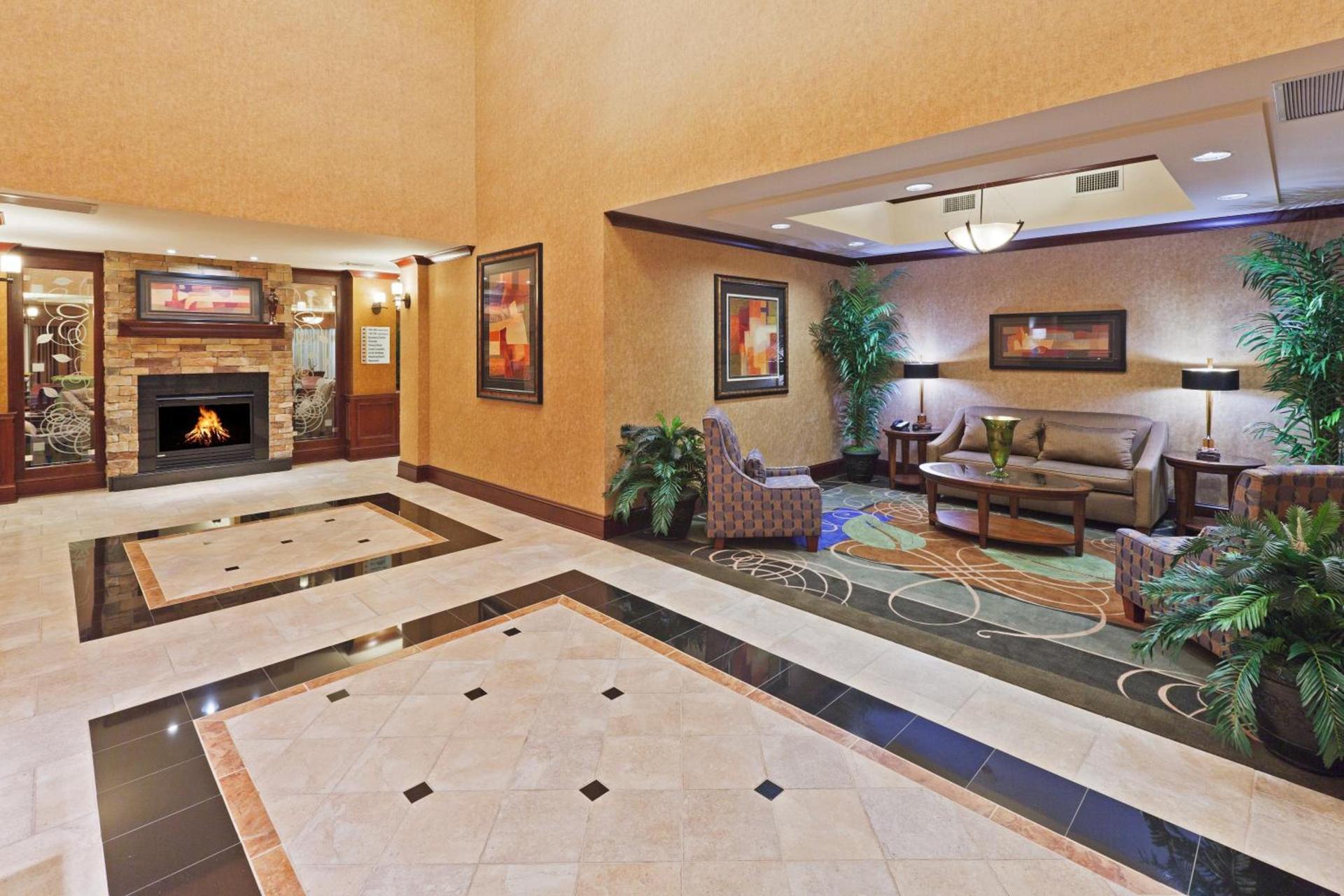 Holiday Inn Express & Suites Poteau by IHG photo 9