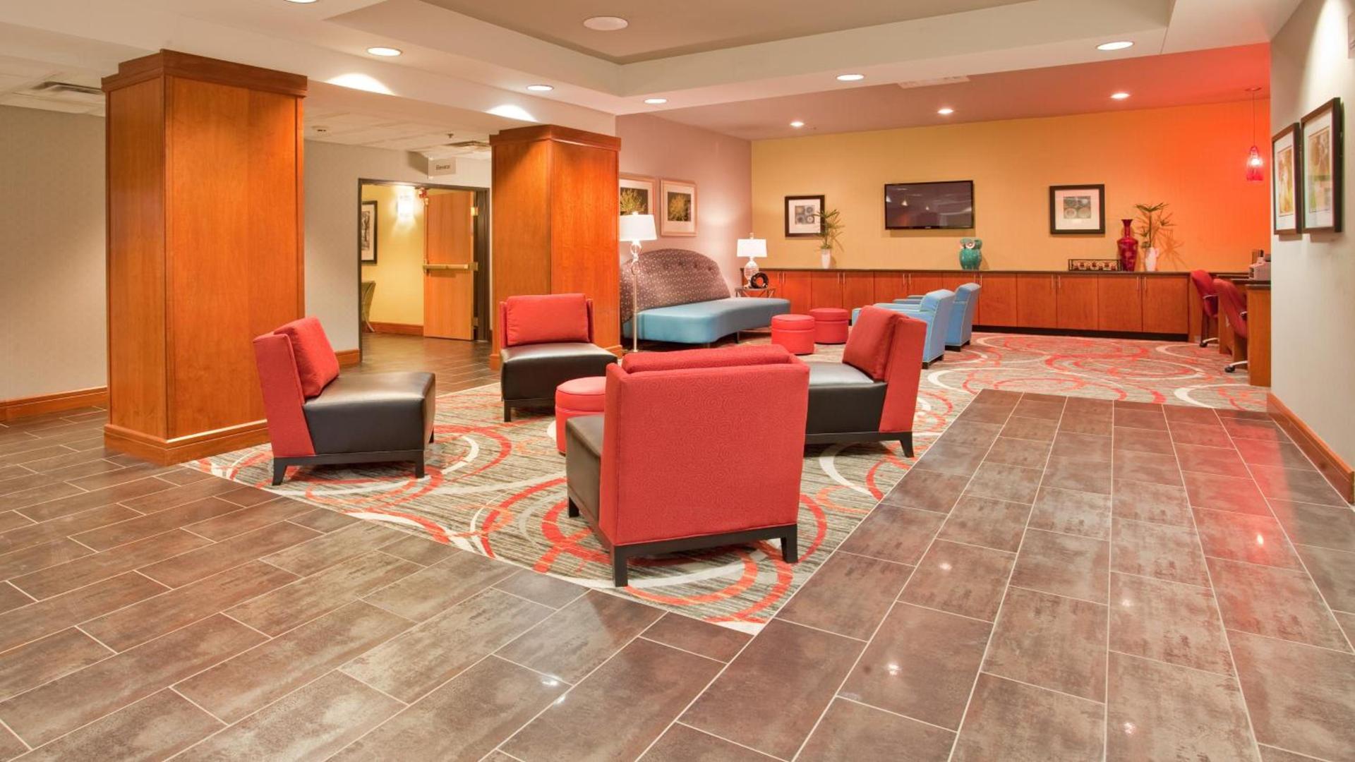 Holiday Inn Express Fremont by IHG photo 9