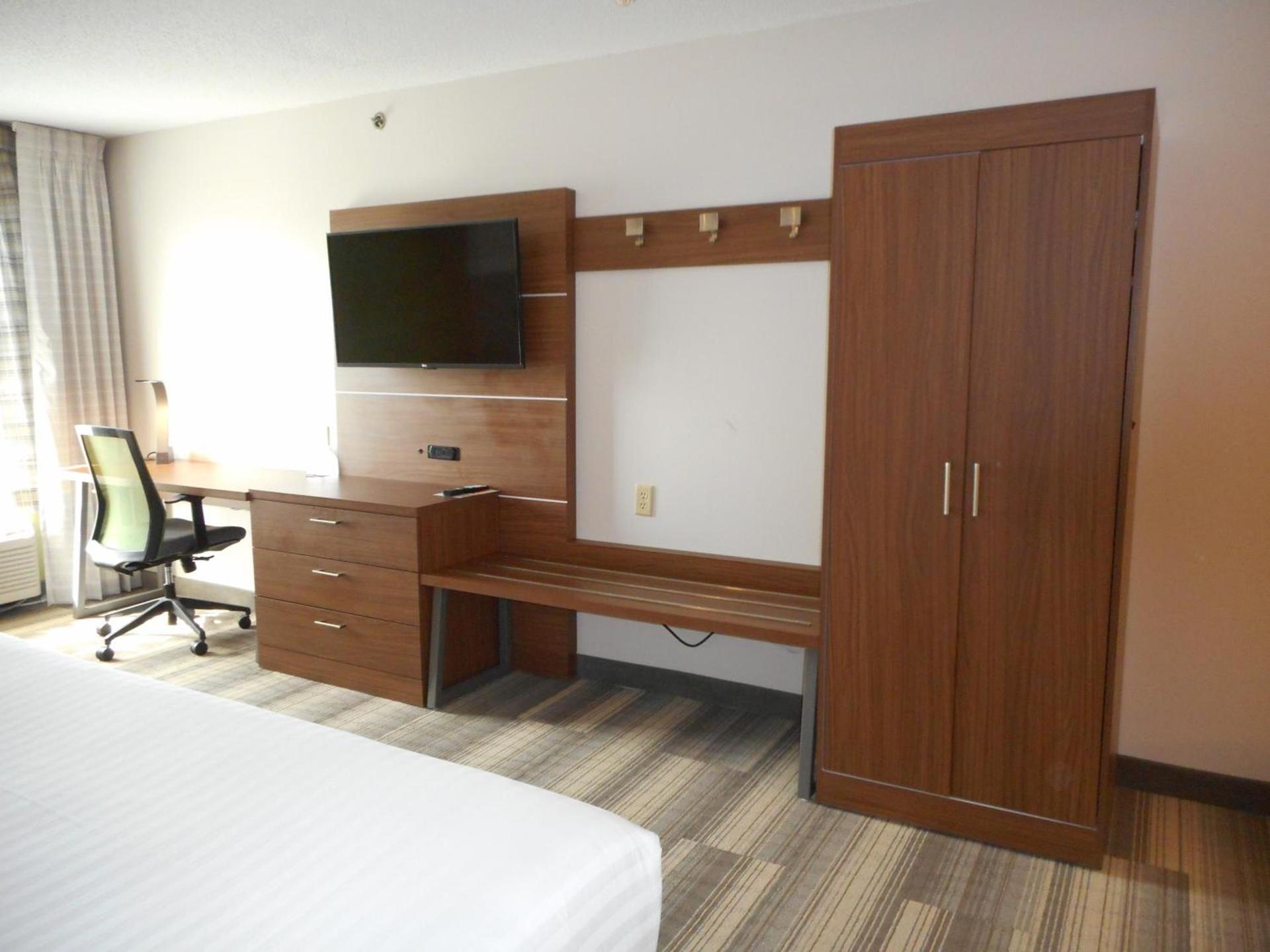Holiday Inn Express Fairfield by IHG photo 22
