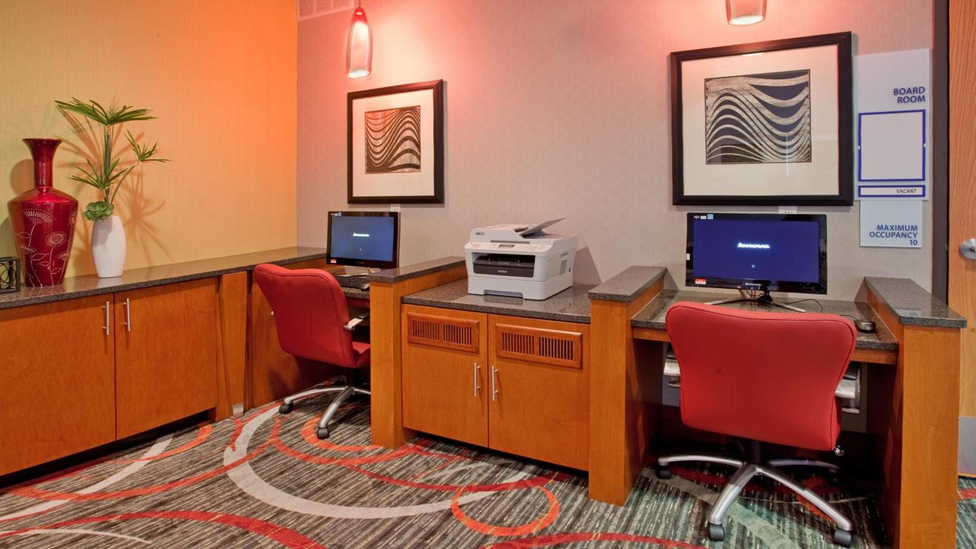 Holiday Inn Express Fremont by IHG photo 12