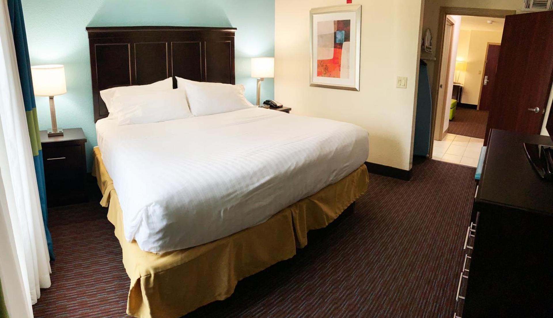 Holiday Inn Express Hotel & Suites Gainesville by IHG photo 32