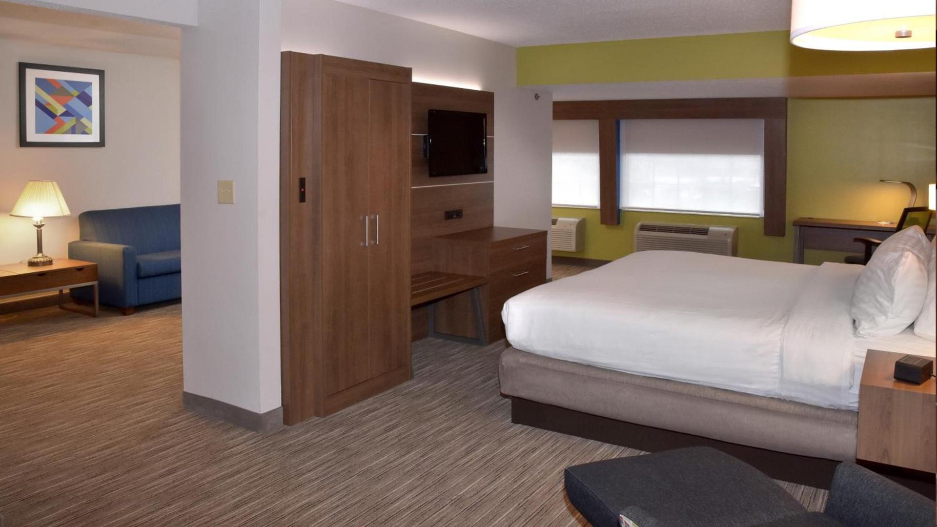 Holiday Inn Express Mount Pleasant- Scottdale by IHG photo 30