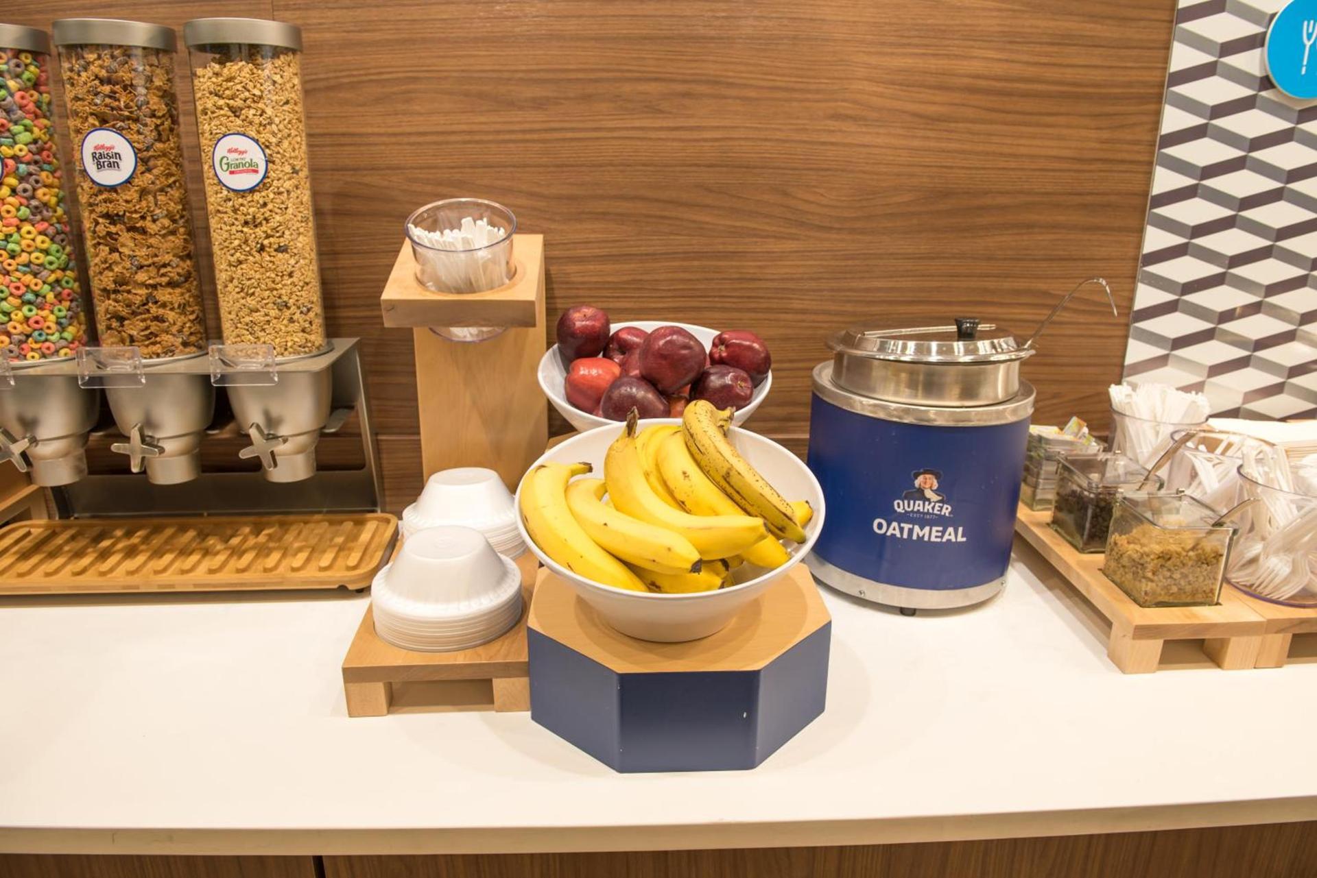 Holiday Inn Express & Suites - Warsaw - E Center by IHG photo 26