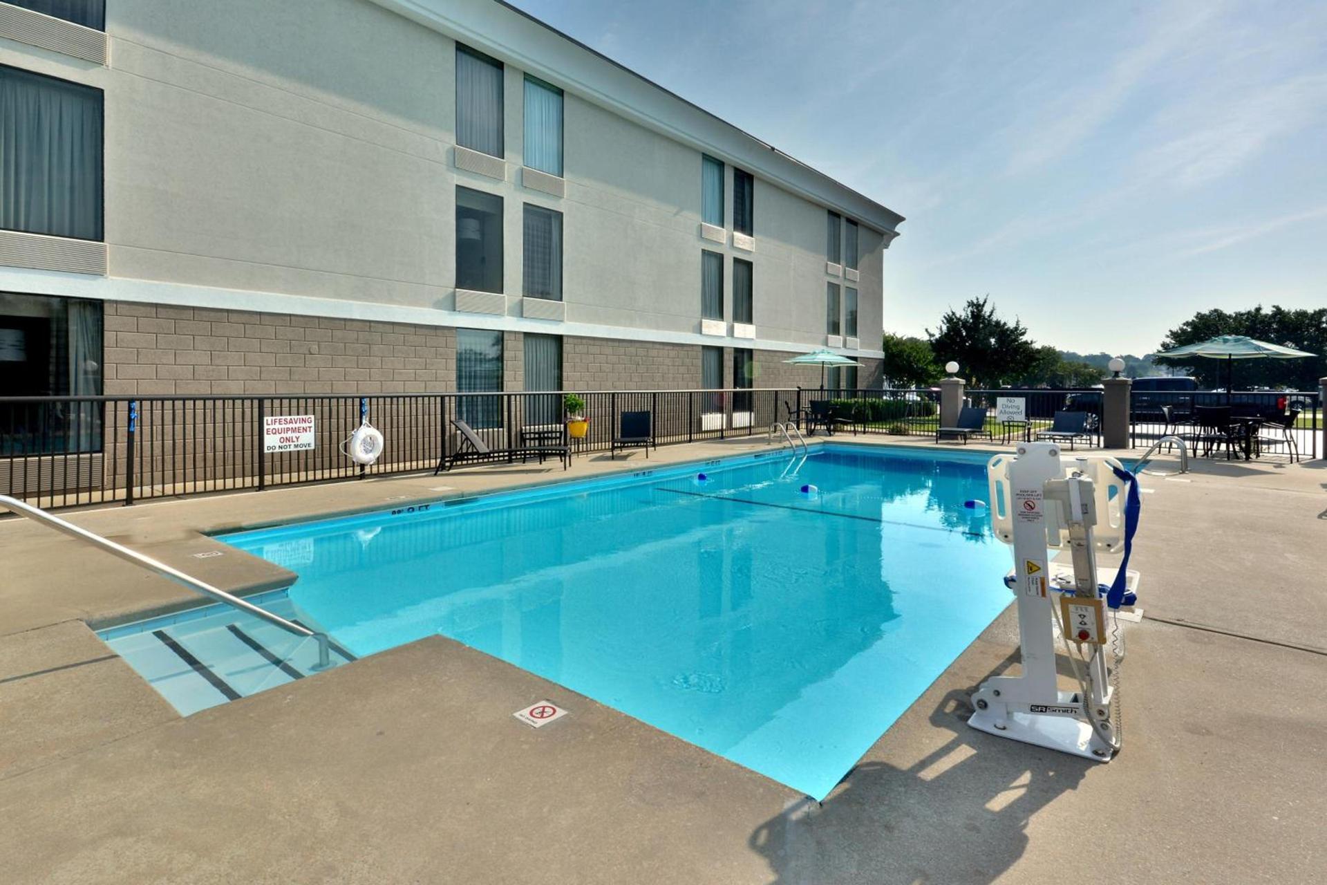 Holiday Inn Express Danville by IHG photo 32