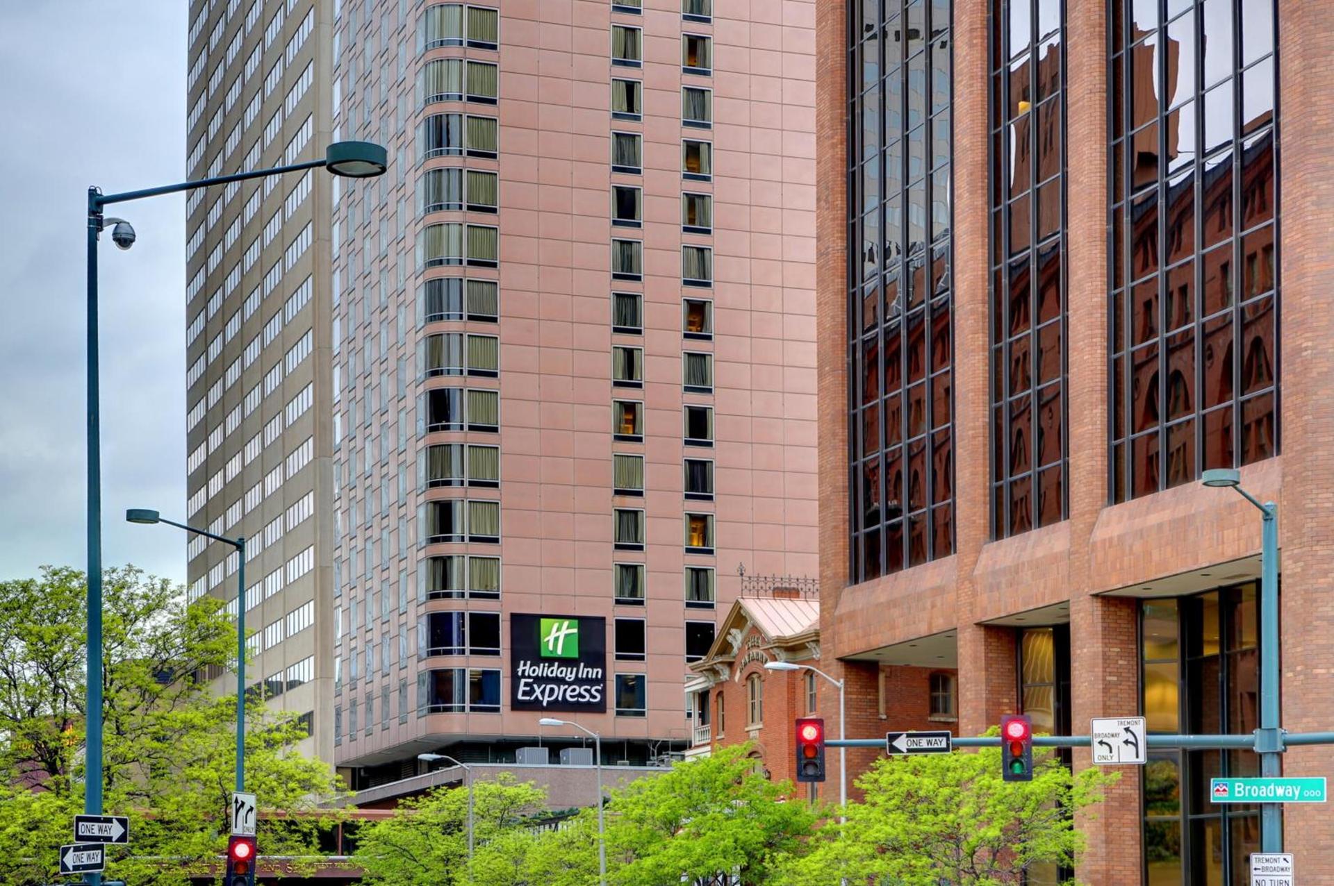 Holiday Inn Express Denver Downtown by IHG photo 1