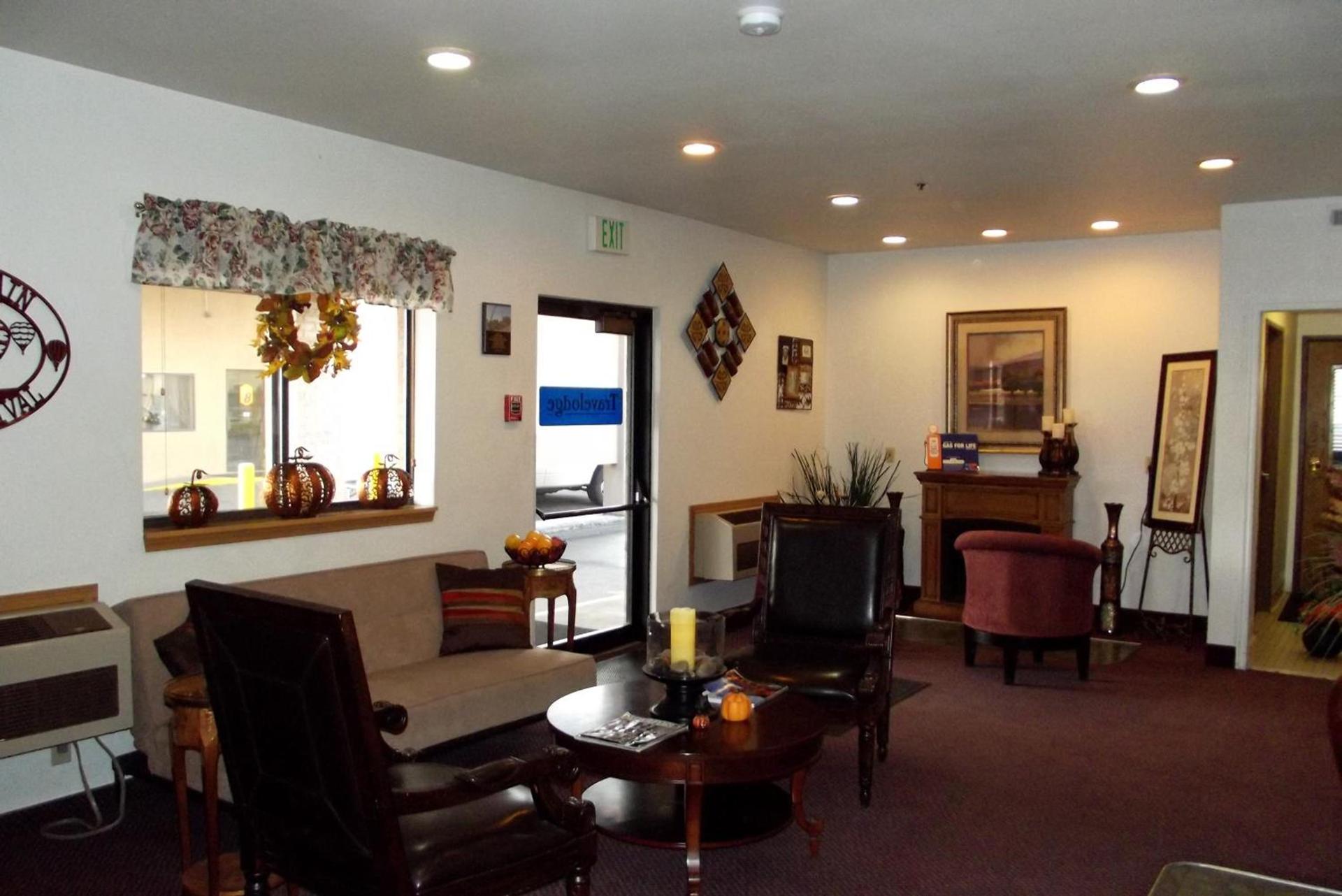 Travelodge by Wyndham Elko NV photo 14