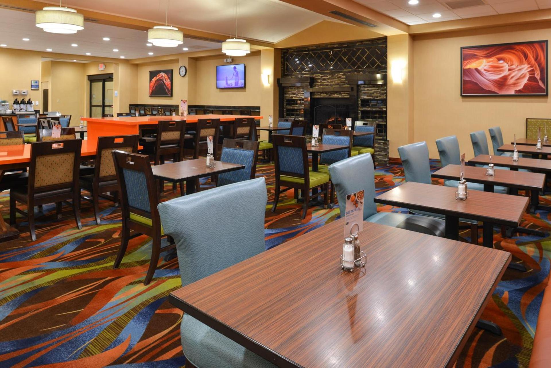 Holiday Inn Express Flagstaff by IHG photo 21
