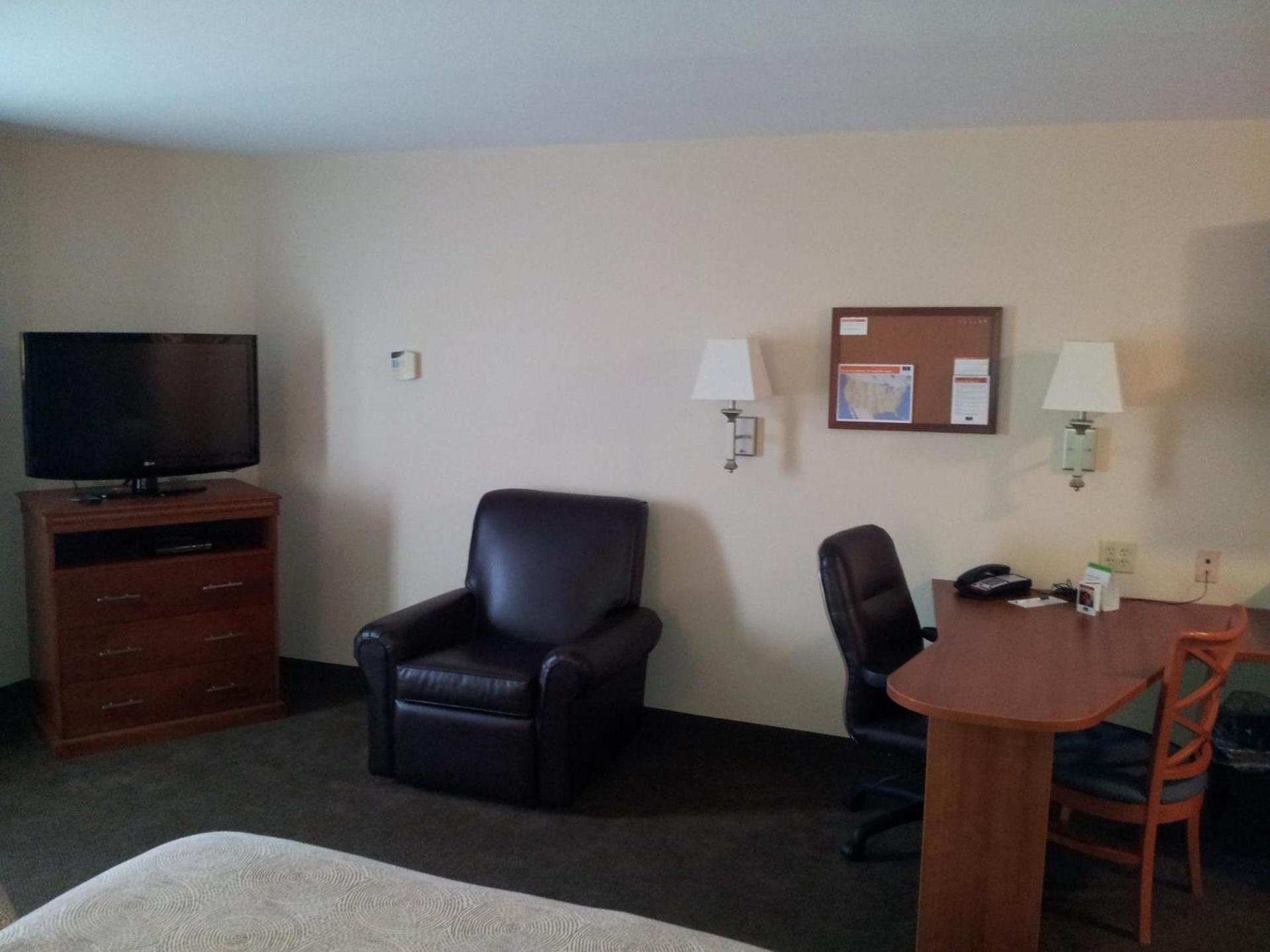 Candlewood Suites Fredericksburg by IHG photo 12
