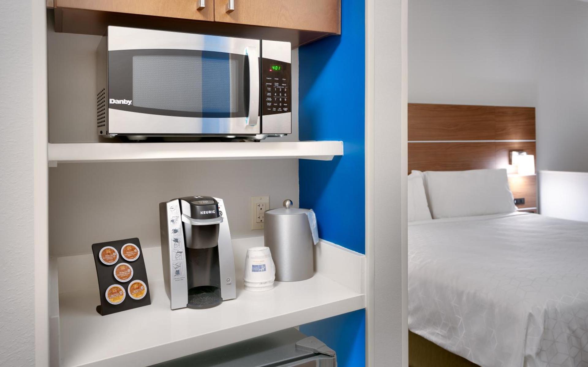 Holiday Inn Express & Suites - Gainesville I-75 by IHG photo 35