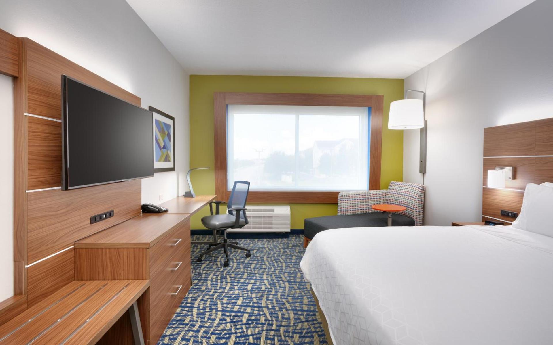 Holiday Inn Express & Suites - Gainesville I-75 by IHG photo 33