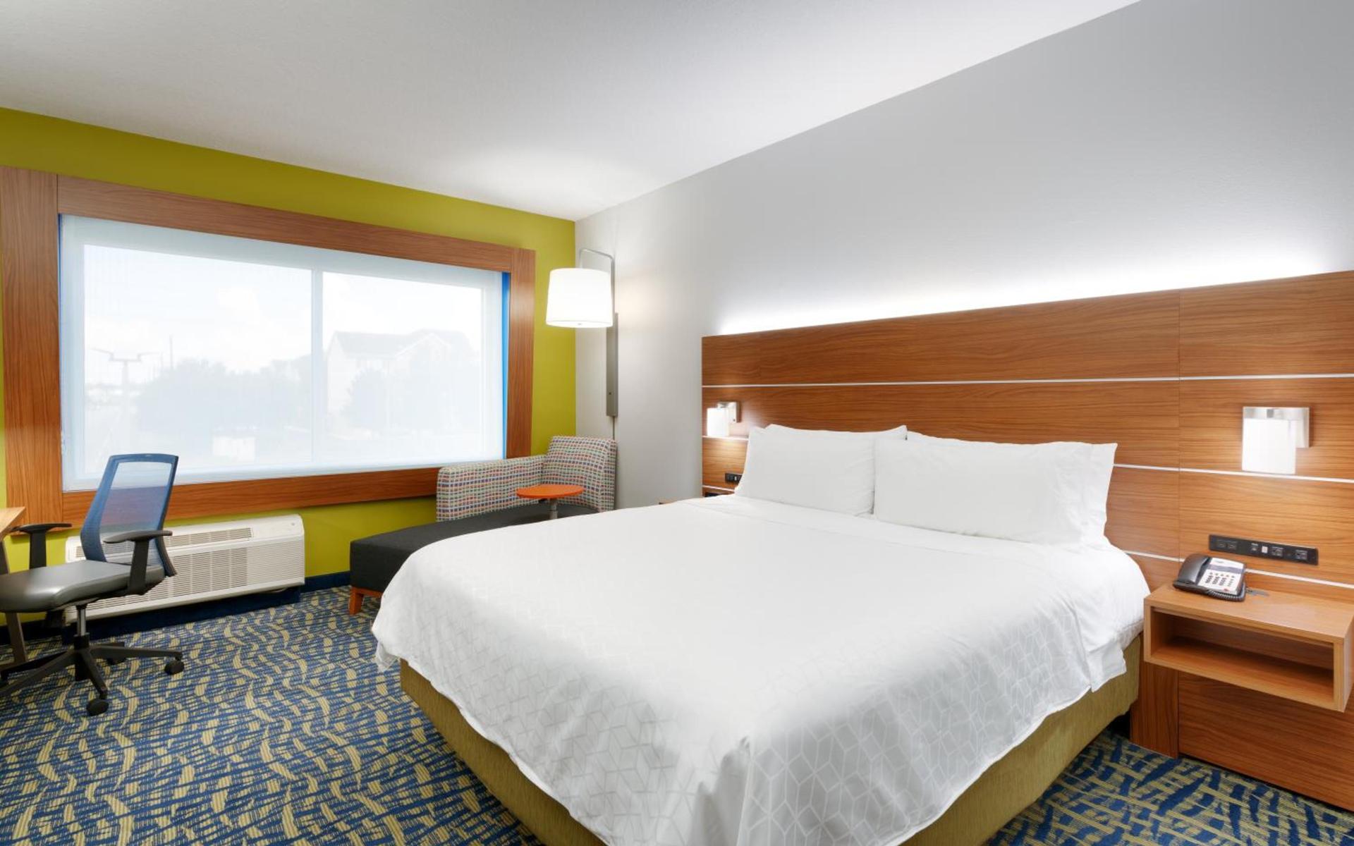 Holiday Inn Express & Suites - Gainesville I-75 by IHG photo 37