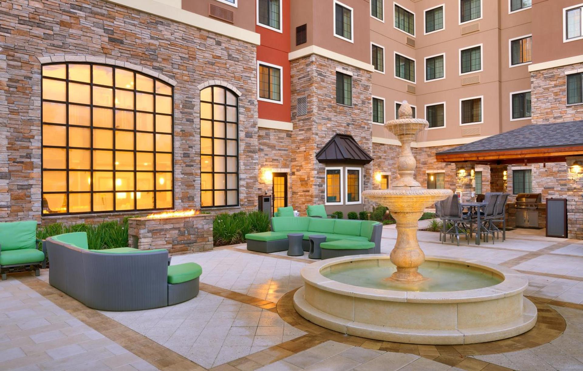 Holiday Inn Express & Suites - Gainesville I-75 by IHG photo 45