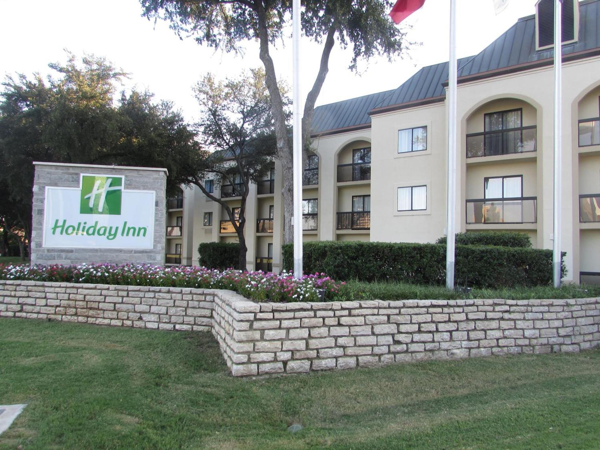 Holiday Inn Irving Las Colinas by IHG photo 1