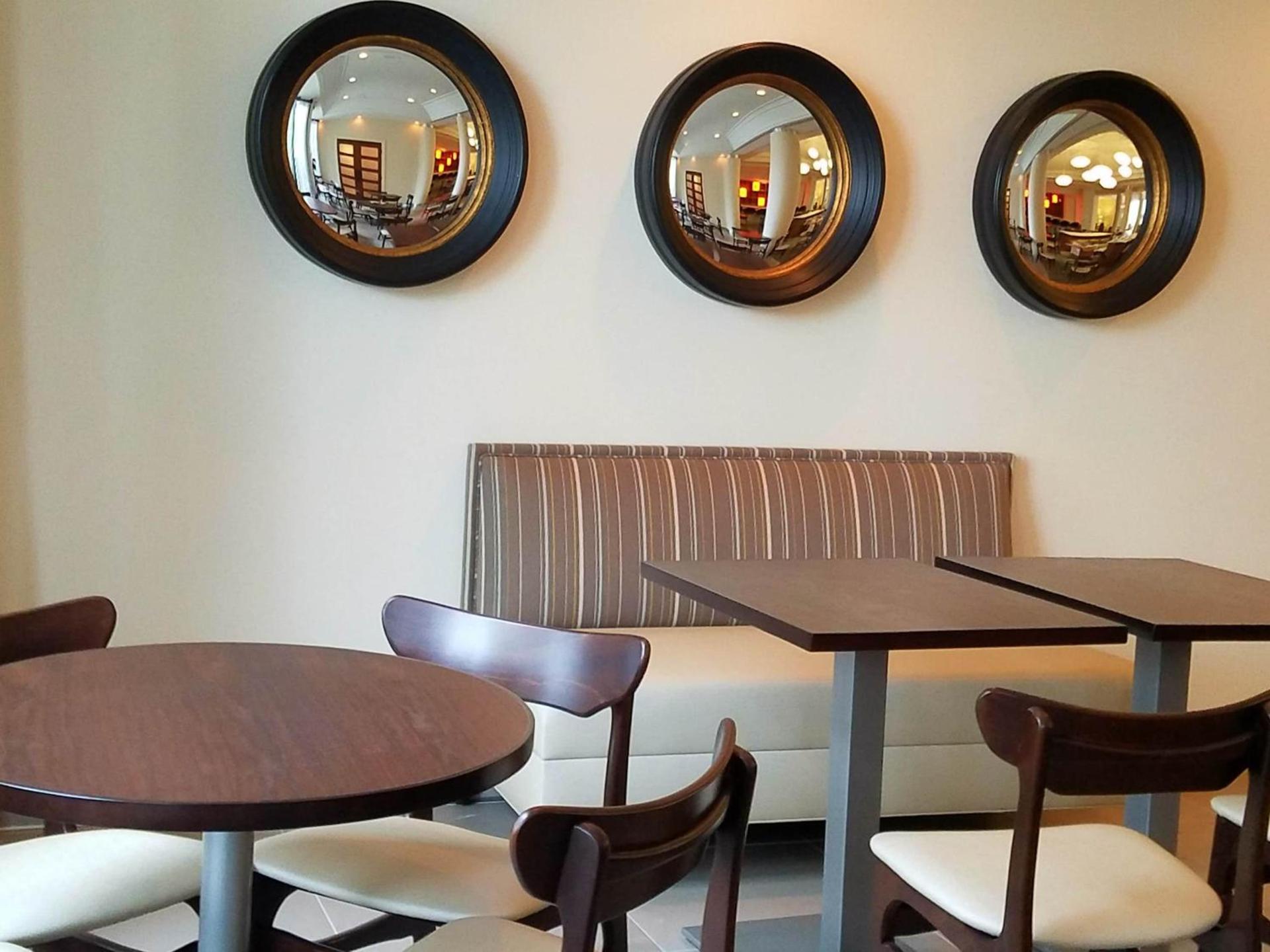 Holiday Inn Irving Las Colinas by IHG photo 12