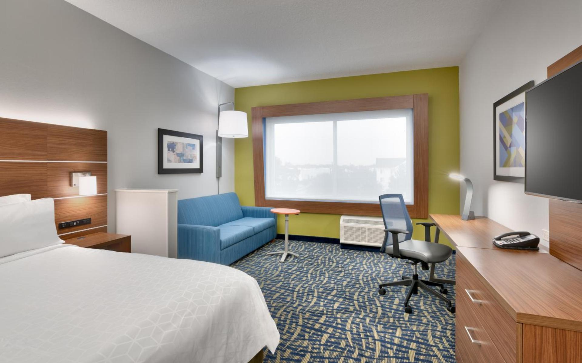 Holiday Inn Express & Suites - Gainesville I-75 by IHG photo 28
