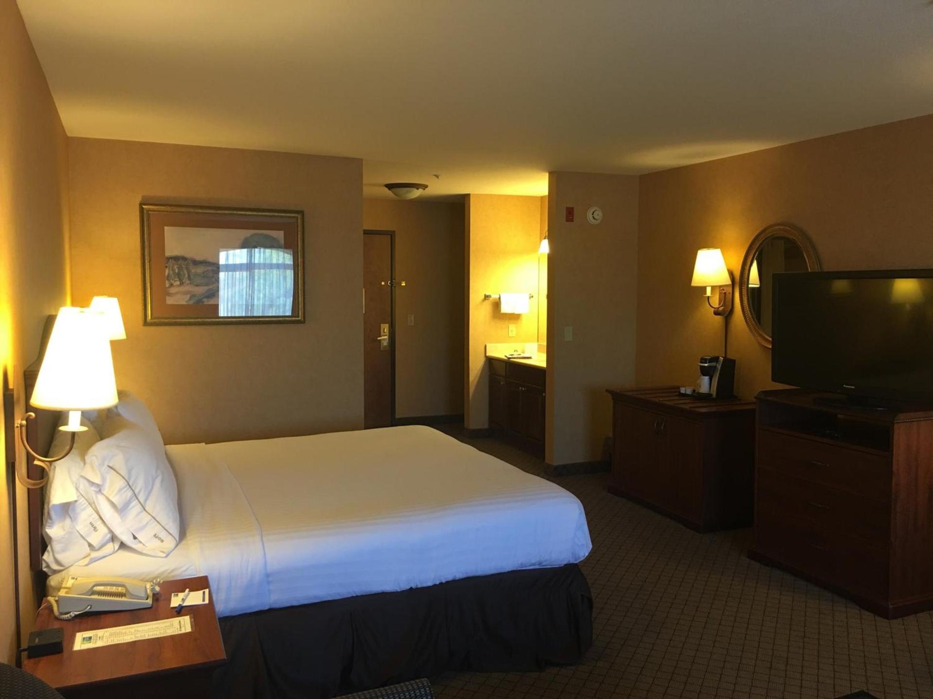 Holiday Inn Express Fallon by IHG photo 26