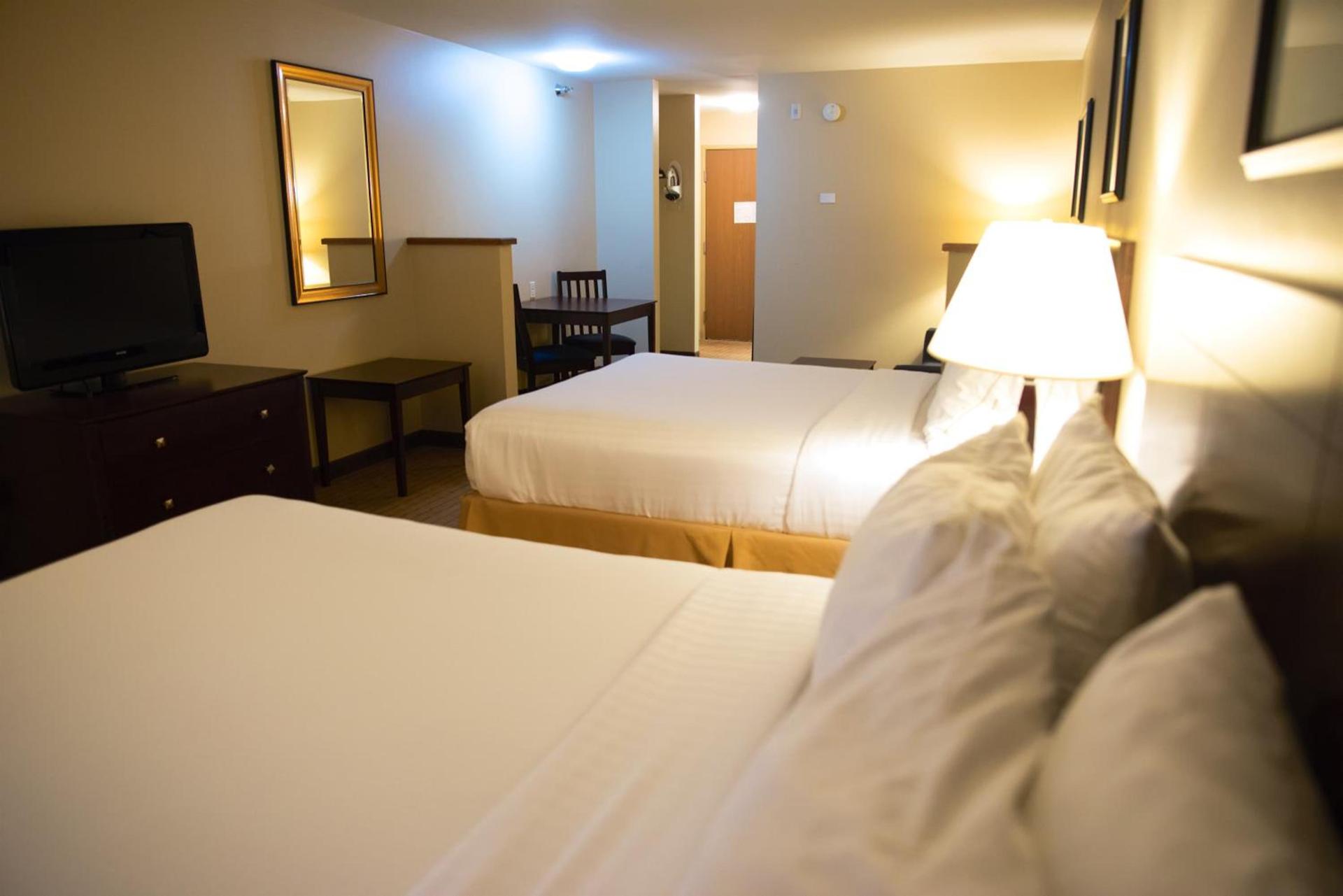 Holiday Inn Express Devils Lake by IHG photo 25