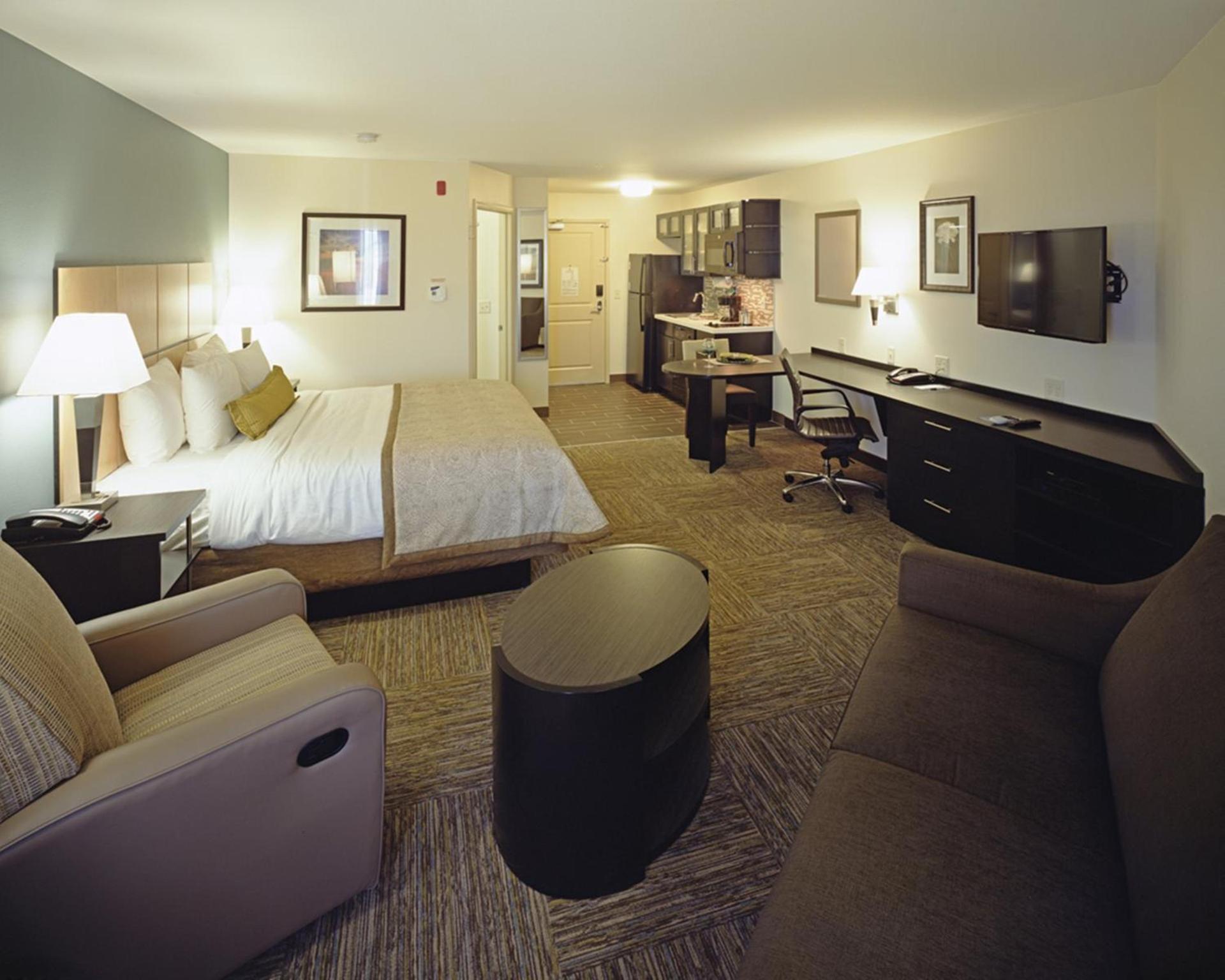 Candlewood Suites Fort Collins by IHG photo 25