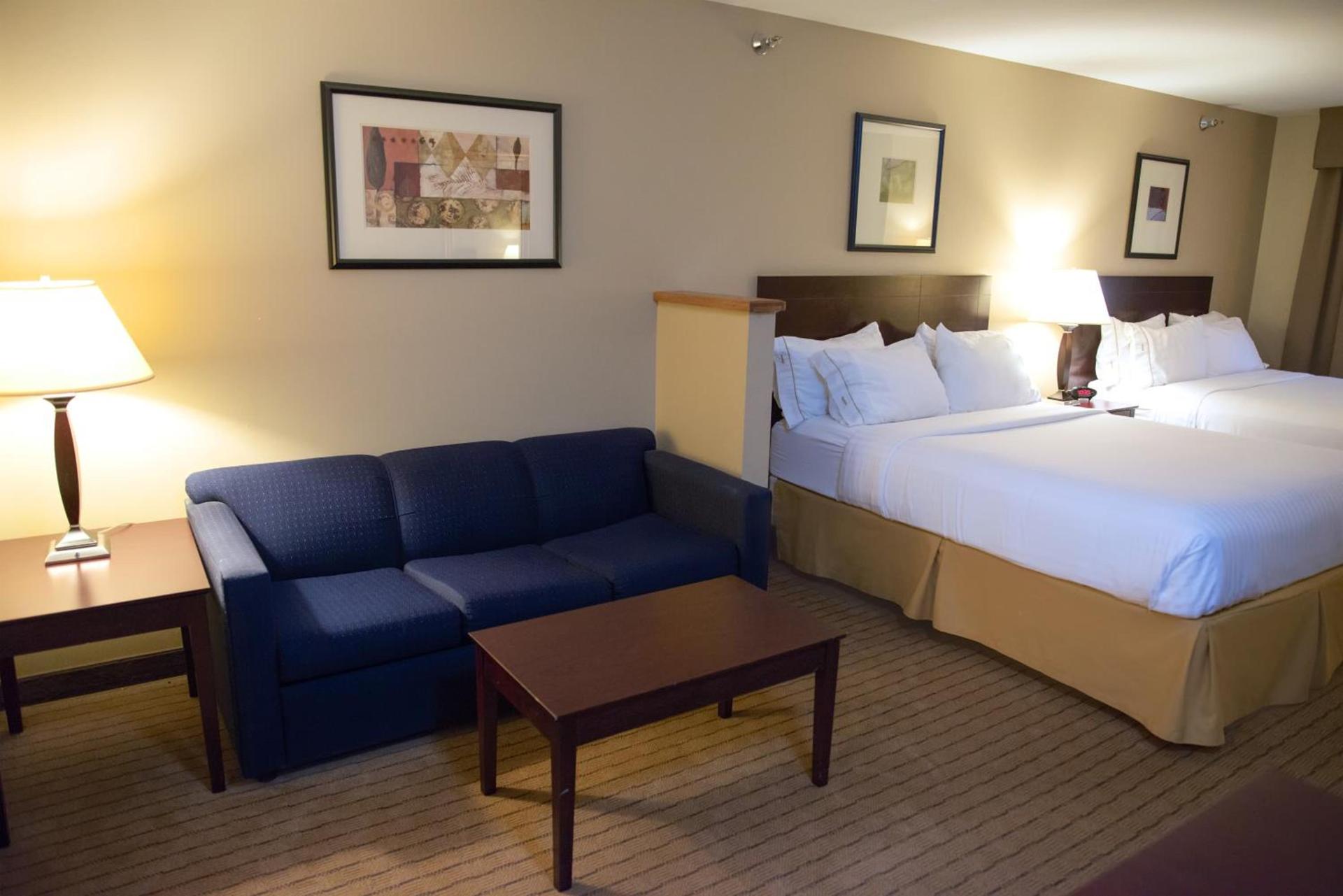Holiday Inn Express Devils Lake by IHG photo 22