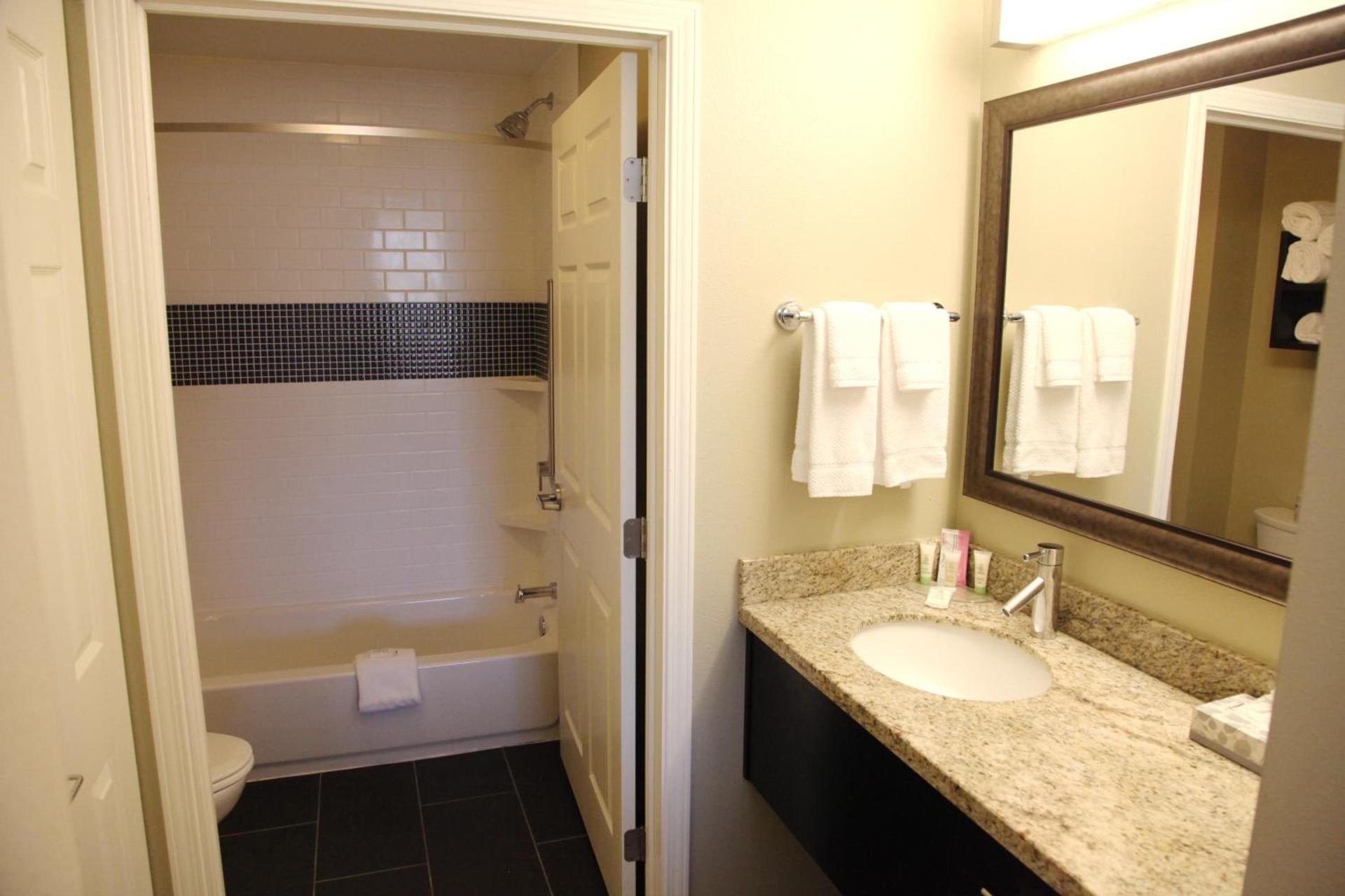 Staybridge Suites Grand Forks by IHG photo 10