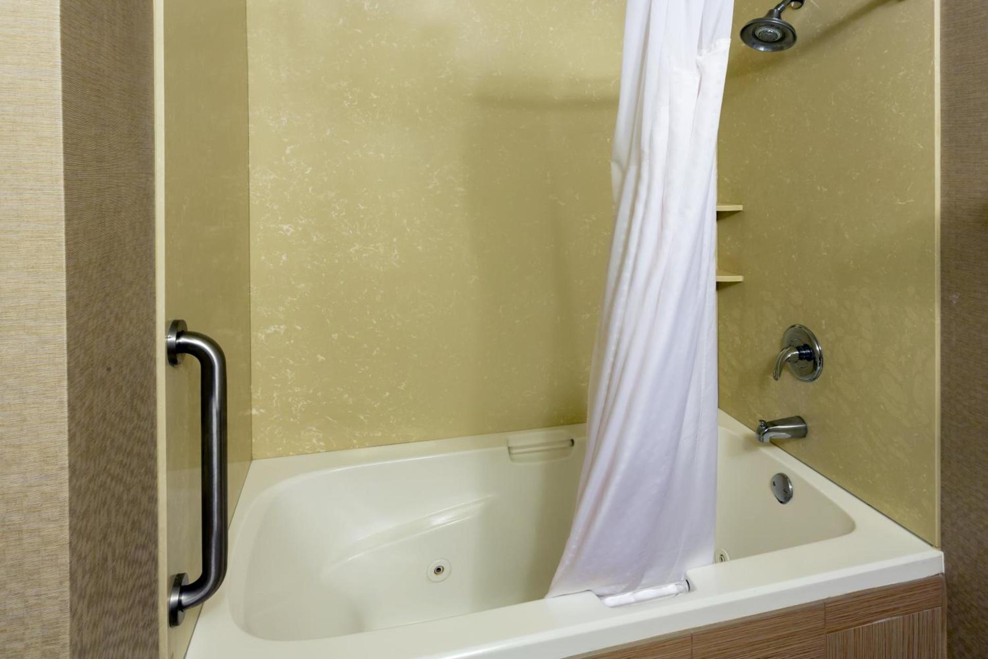 Holiday Inn Express Grants Pass by IHG photo 39