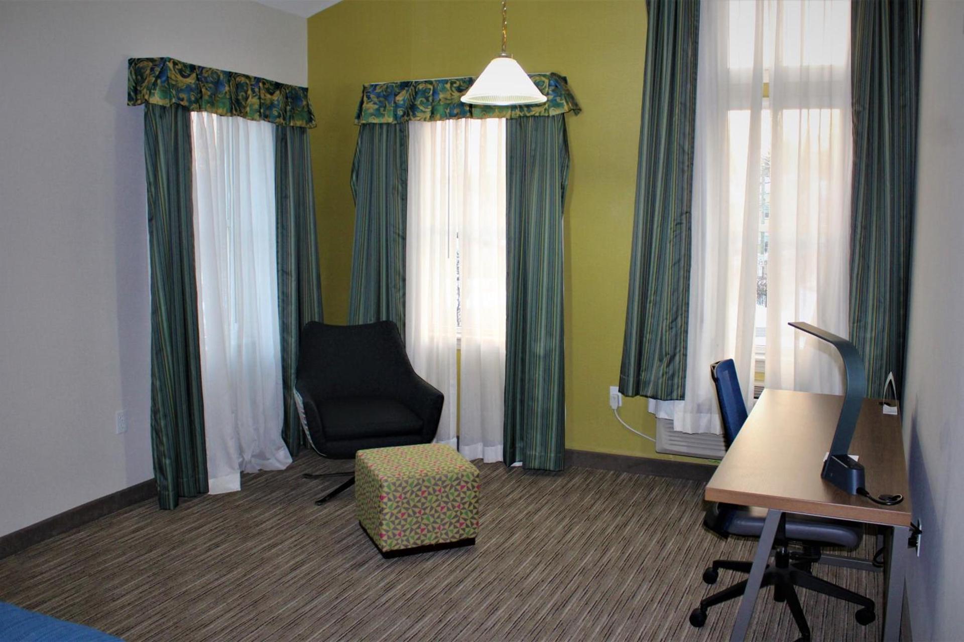 Holiday Inn Express Durham-UNH by IHG photo 13