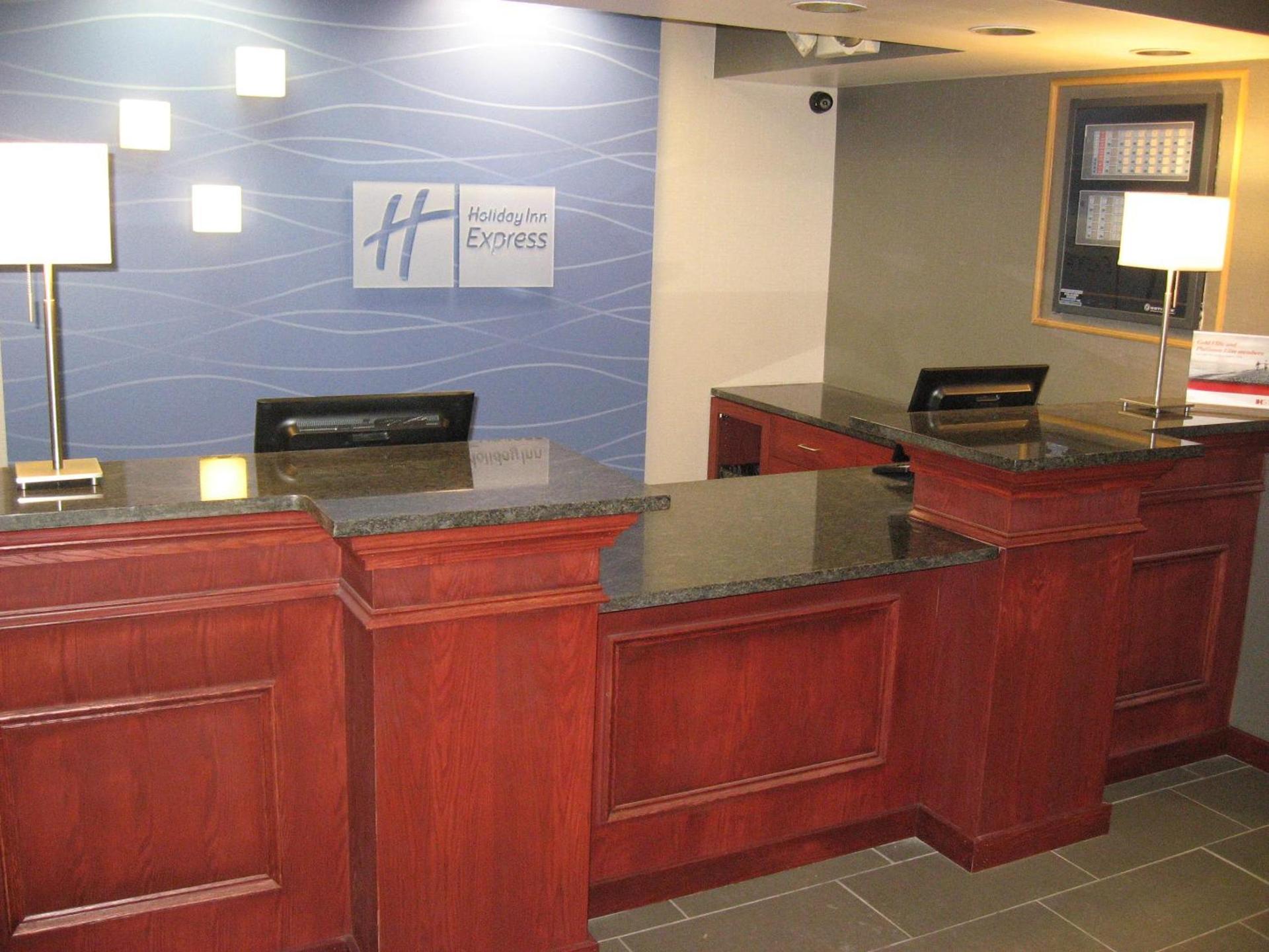 Holiday Inn Express Painted Post by IHG photo 5