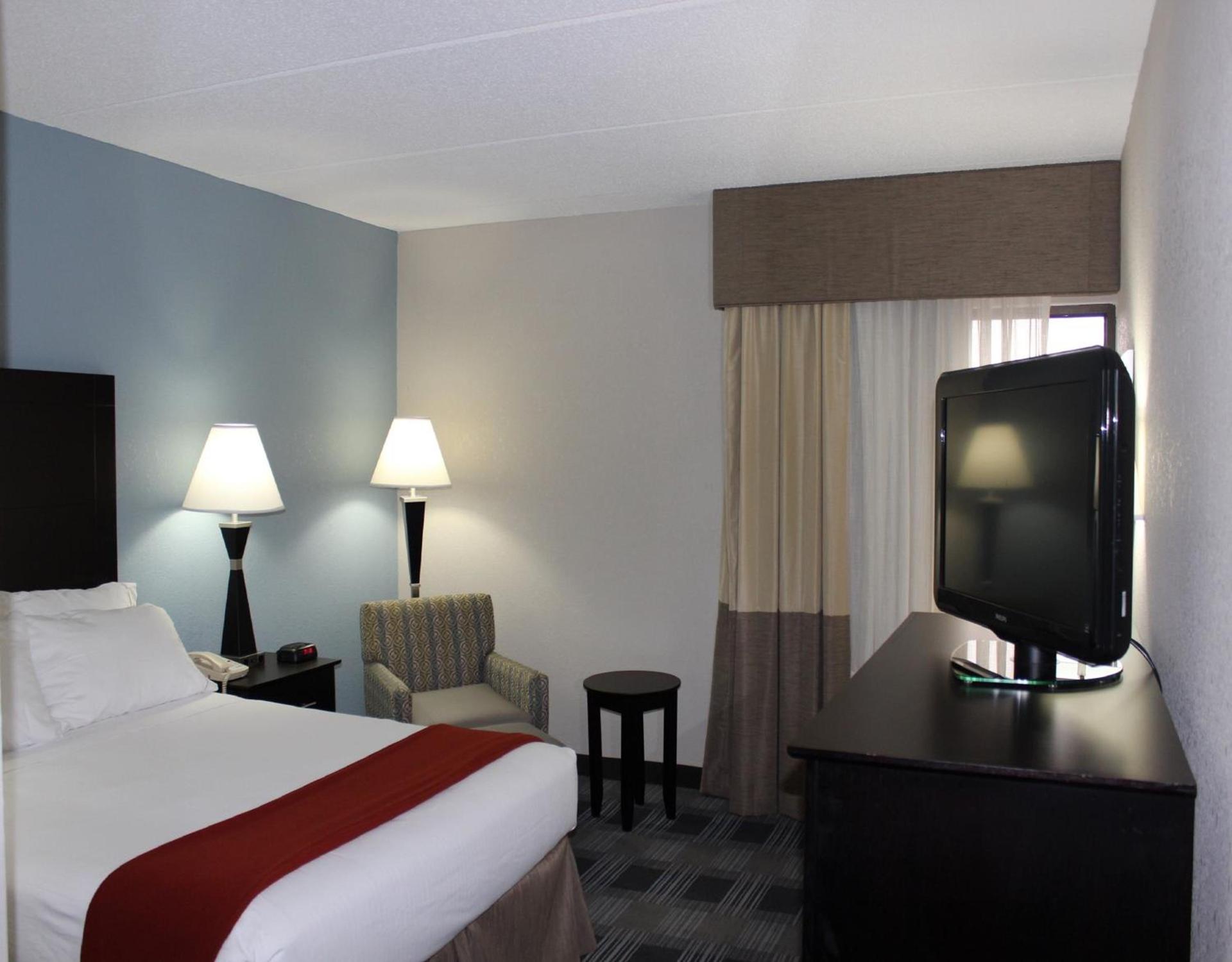 Holiday Inn Express Forsyth by IHG photo 18