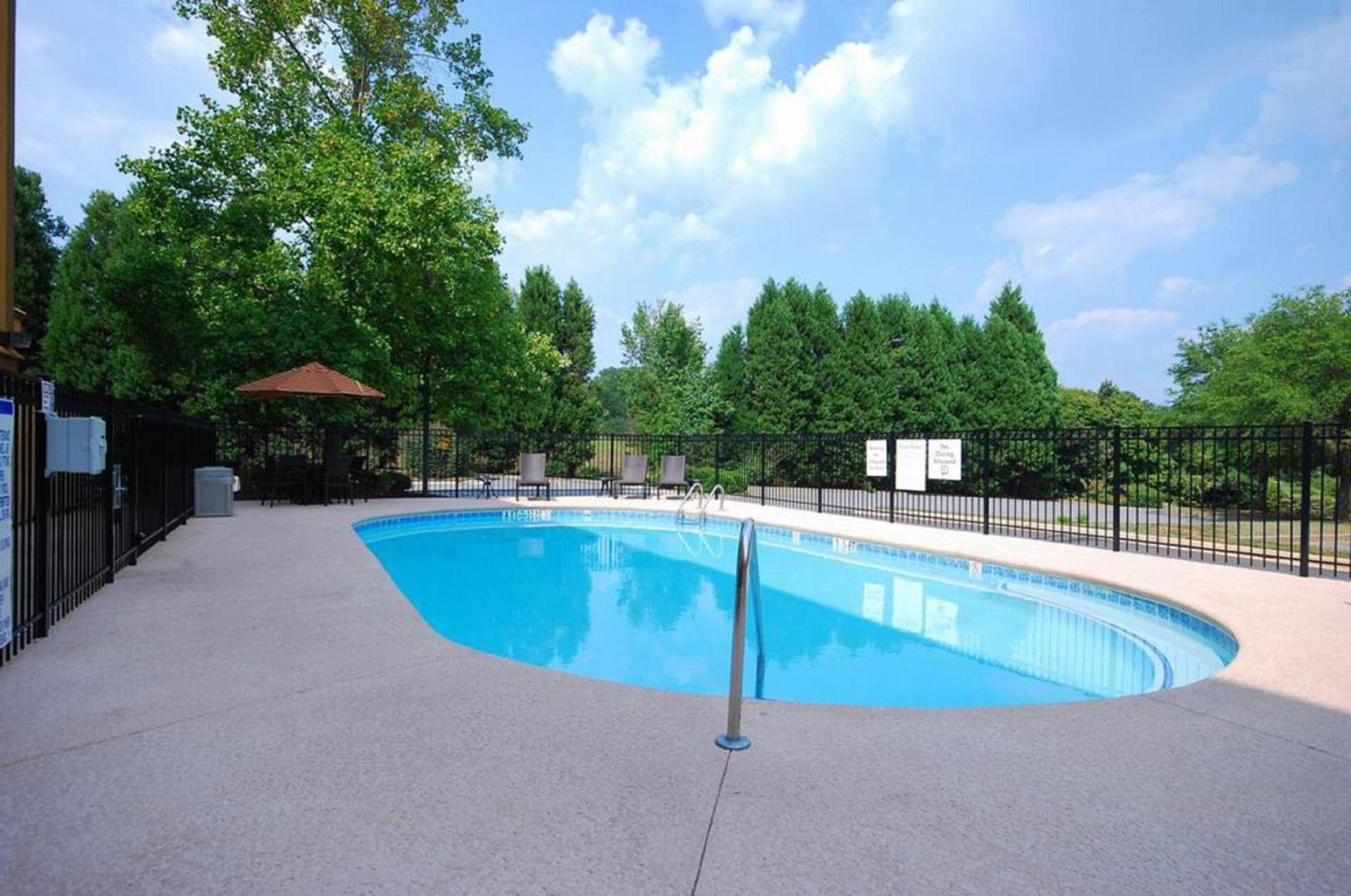 Holiday Inn Express Forsyth by IHG photo 42