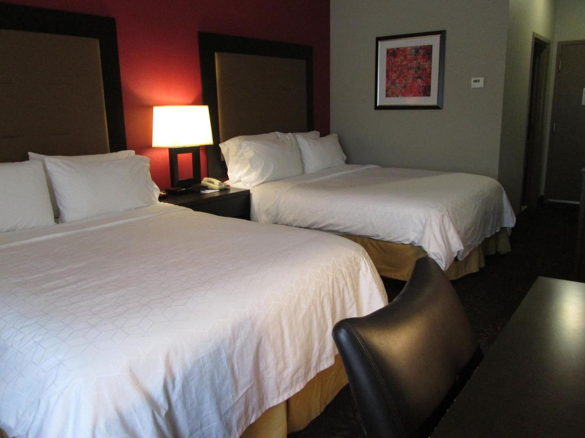 Holiday Inn Express Cloverdale - Greencastle by IHG photo 50