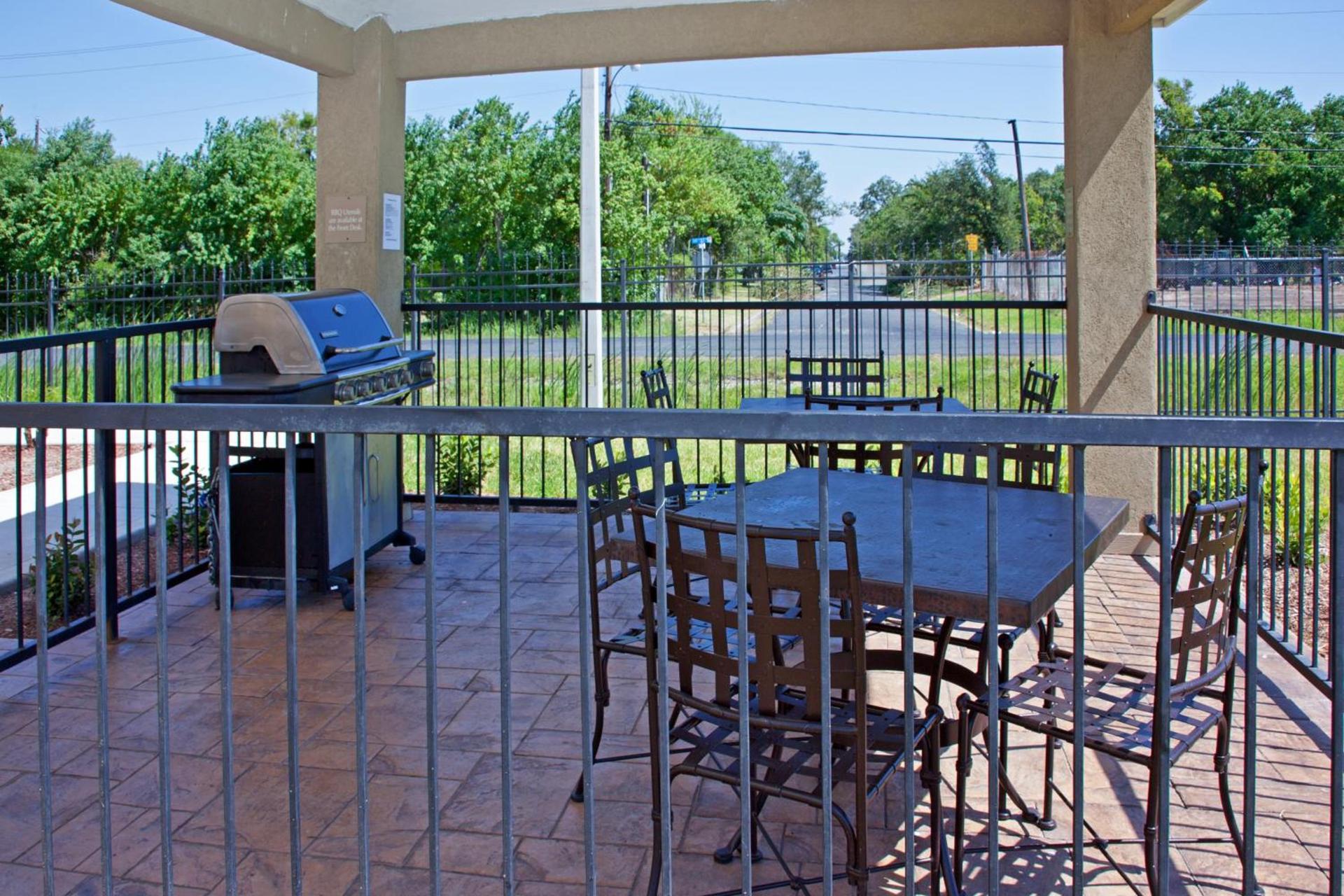 Candlewood Suites - Texas City by IHG photo 15