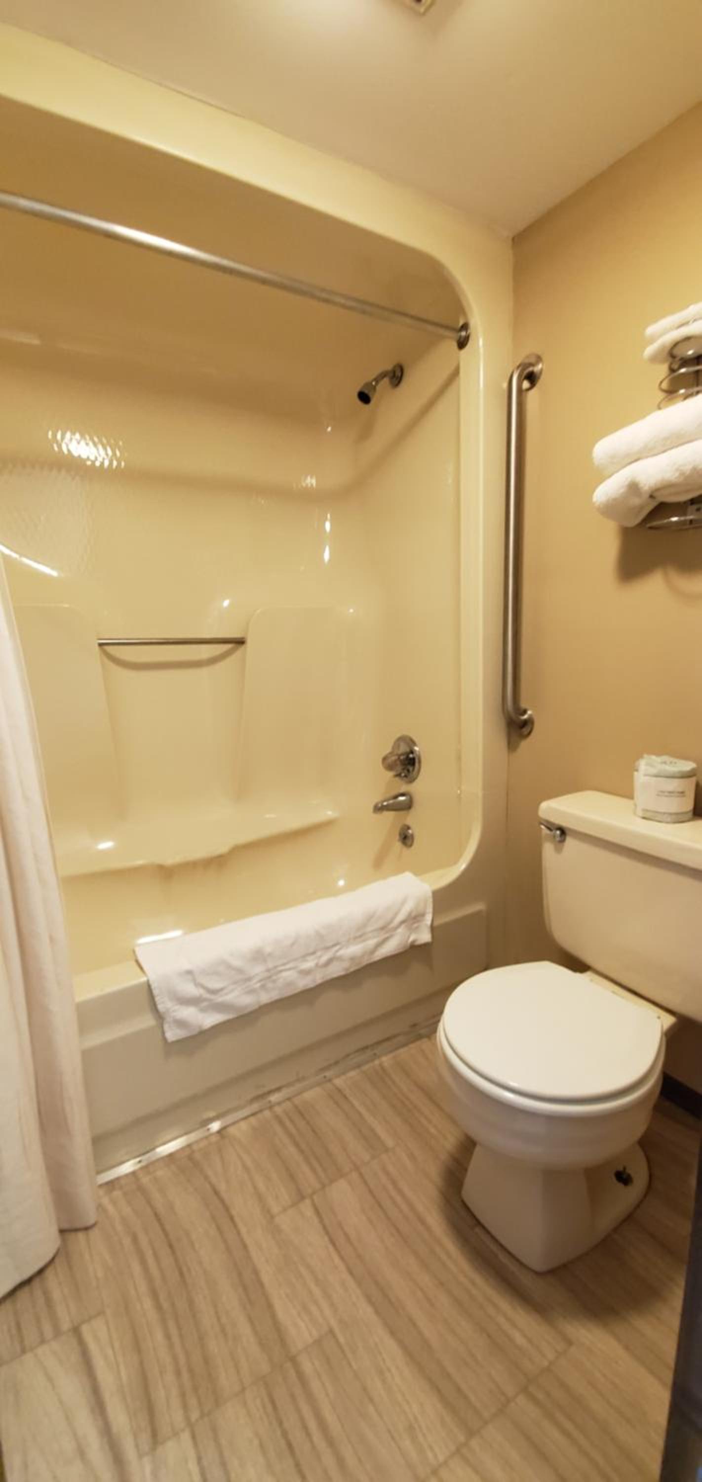 Economy Inn photo 10