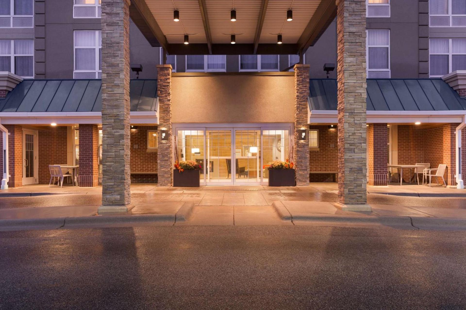 Country Inn & Suites by Radisson, Bloomington at Mall of America, MN photo 29
